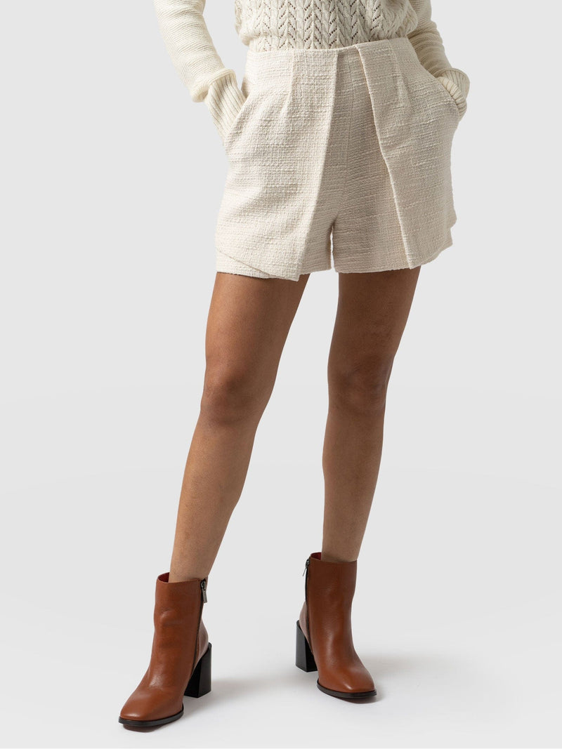 Cambridge Short Cream Bouclé - Women's Shorts | Saint + Sofia® EU