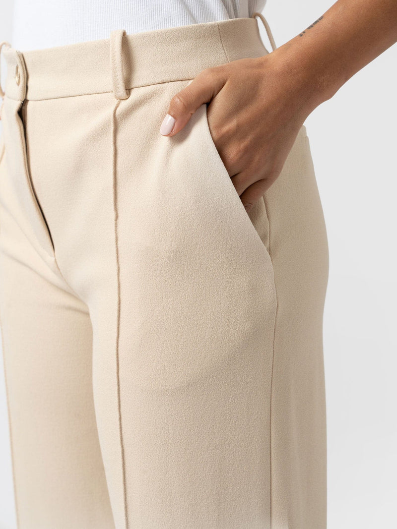 Cambridge Tailored Wide Leg Pant Beige - Women's Trousers | Saint + Sofia® EU