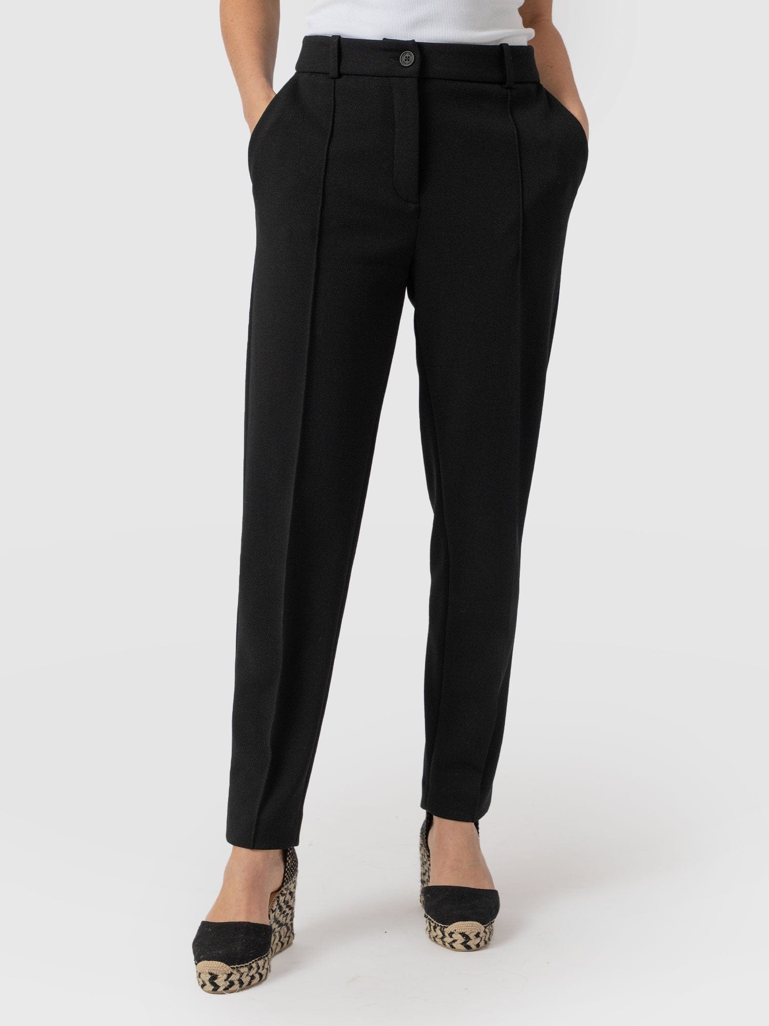 Cambridge Tapered Pant - Black - Women's Trouserss | Saint + Sofia® EU