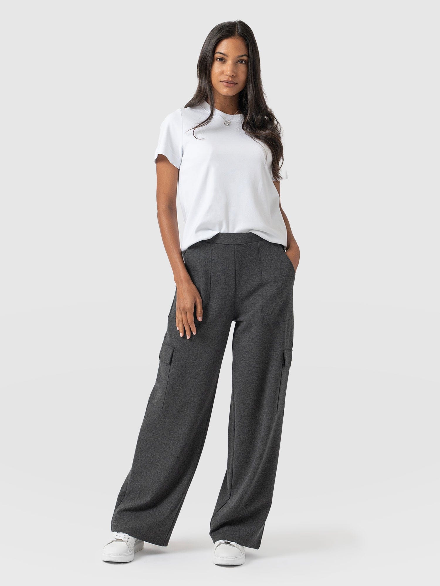 Cargo Chelsea Wide Leg Pant Charcoal  - Women's Trousers | Saint + Sofia® EU