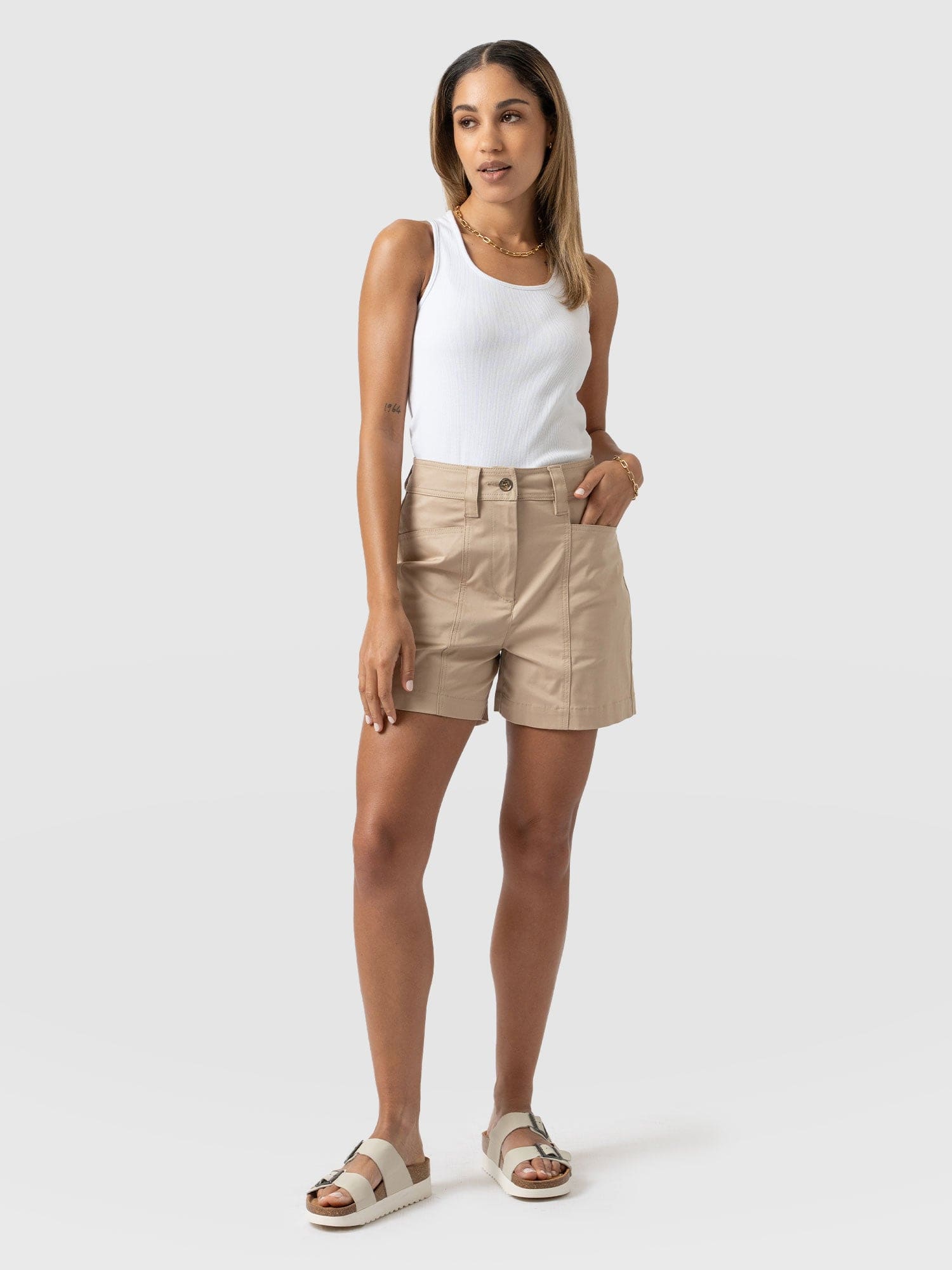 Cargo Short Beige - Women's Shorts | Saint + Sofia® EU