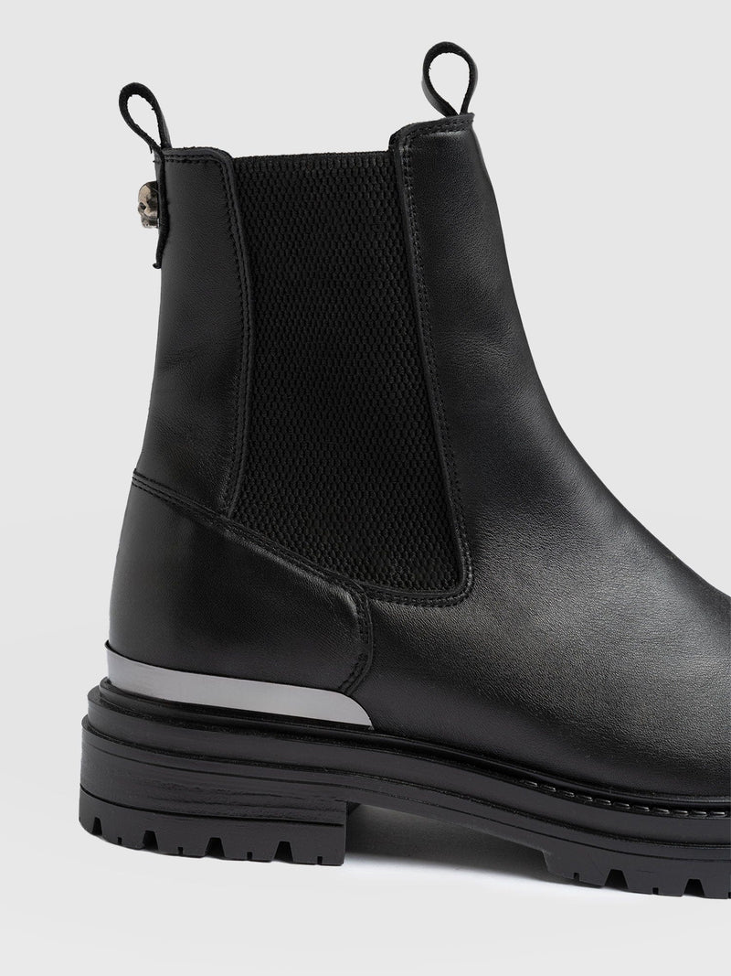 Carnaby Chelsea Boot Black - Women's Leather Boots | Saint + Sofia® EU