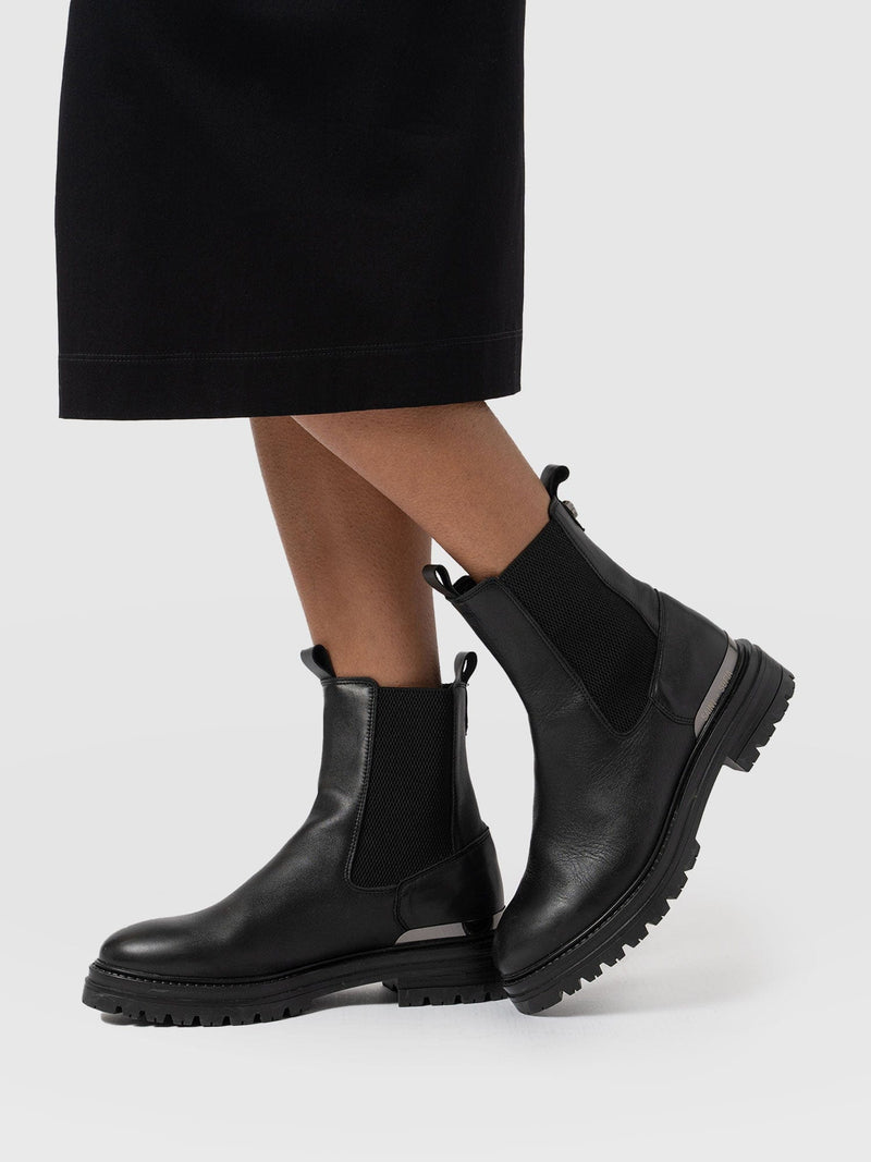 Carnaby Chelsea Boot Black - Women's Leather Boots | Saint + Sofia® EU