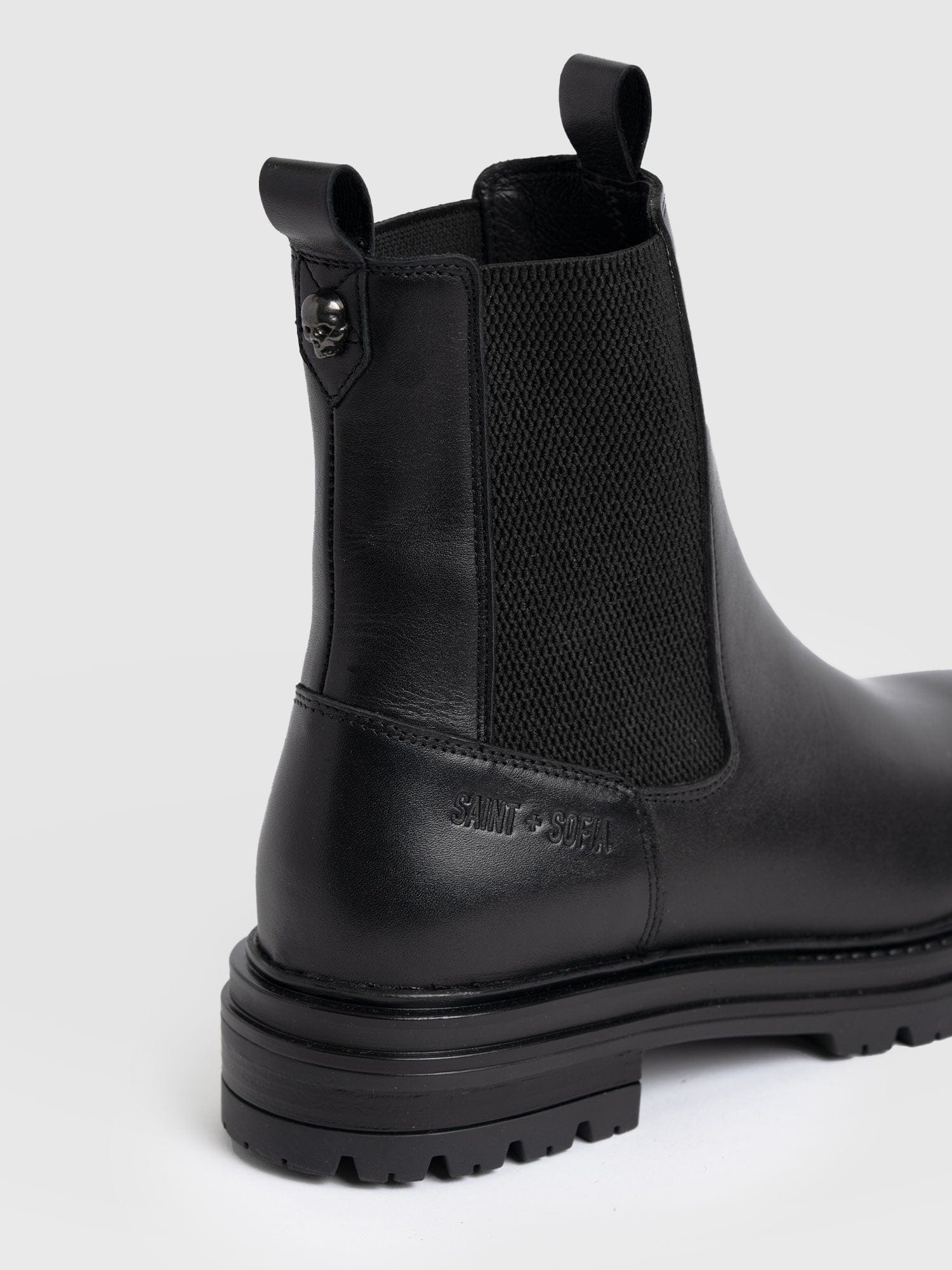 Carnaby Chelsea Boot Black - Women's Leather Boots | Saint + Sofia® EU