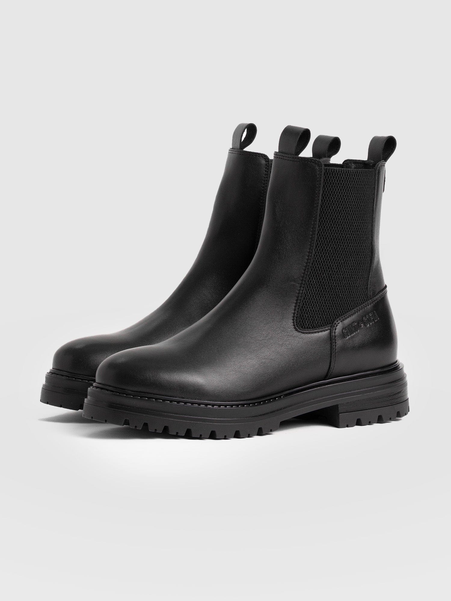 Carnaby Chelsea Boot Black - Women's Leather Boots | Saint + Sofia® EU