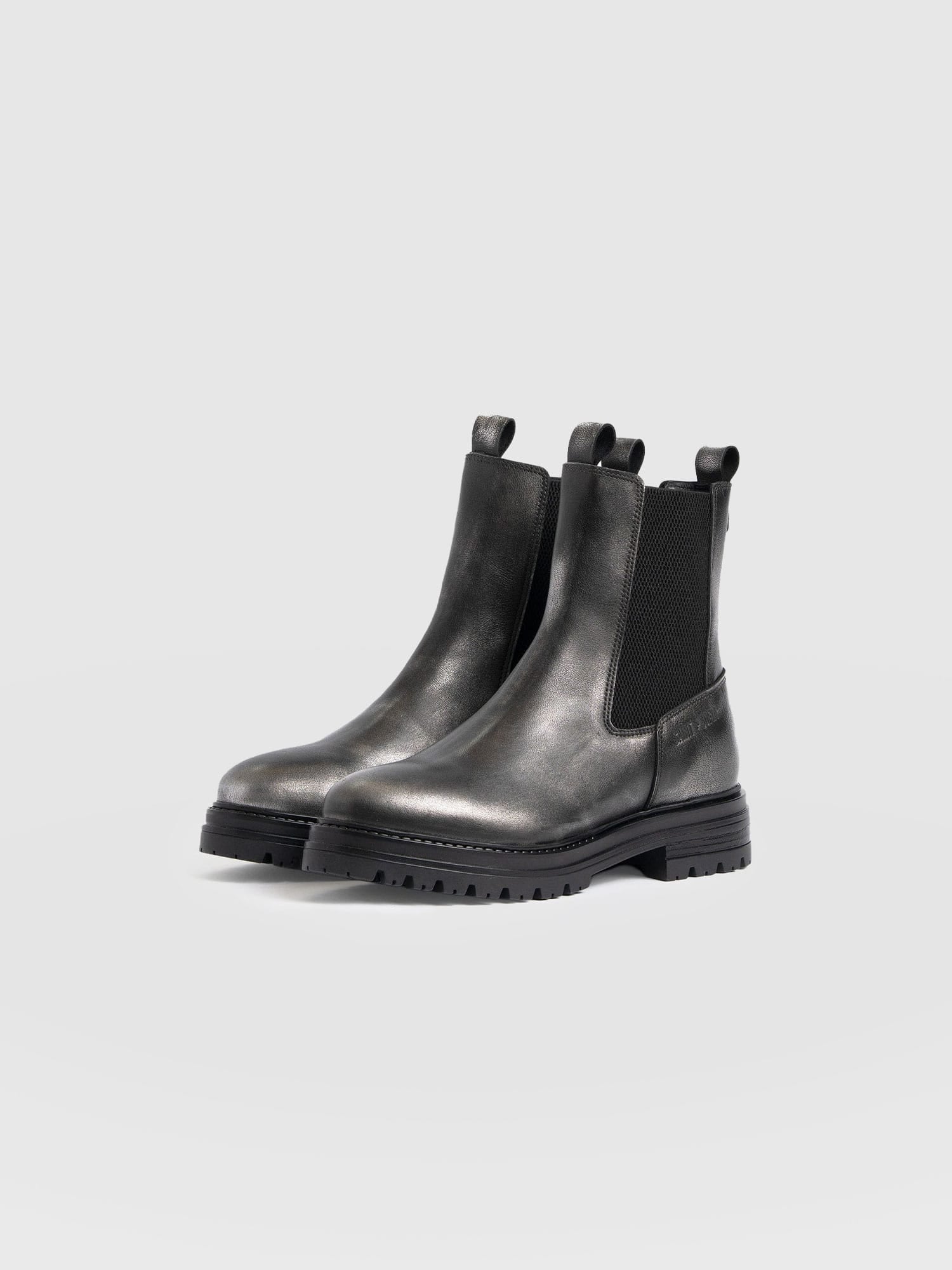 Carnaby Chelsea Boot - Gunmetal - Women's Shoes | Saint + Sofia® EU