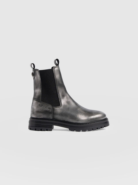 Carnaby Chelsea Boot - Gunmetal - Women's Shoes | Saint + Sofia® EU