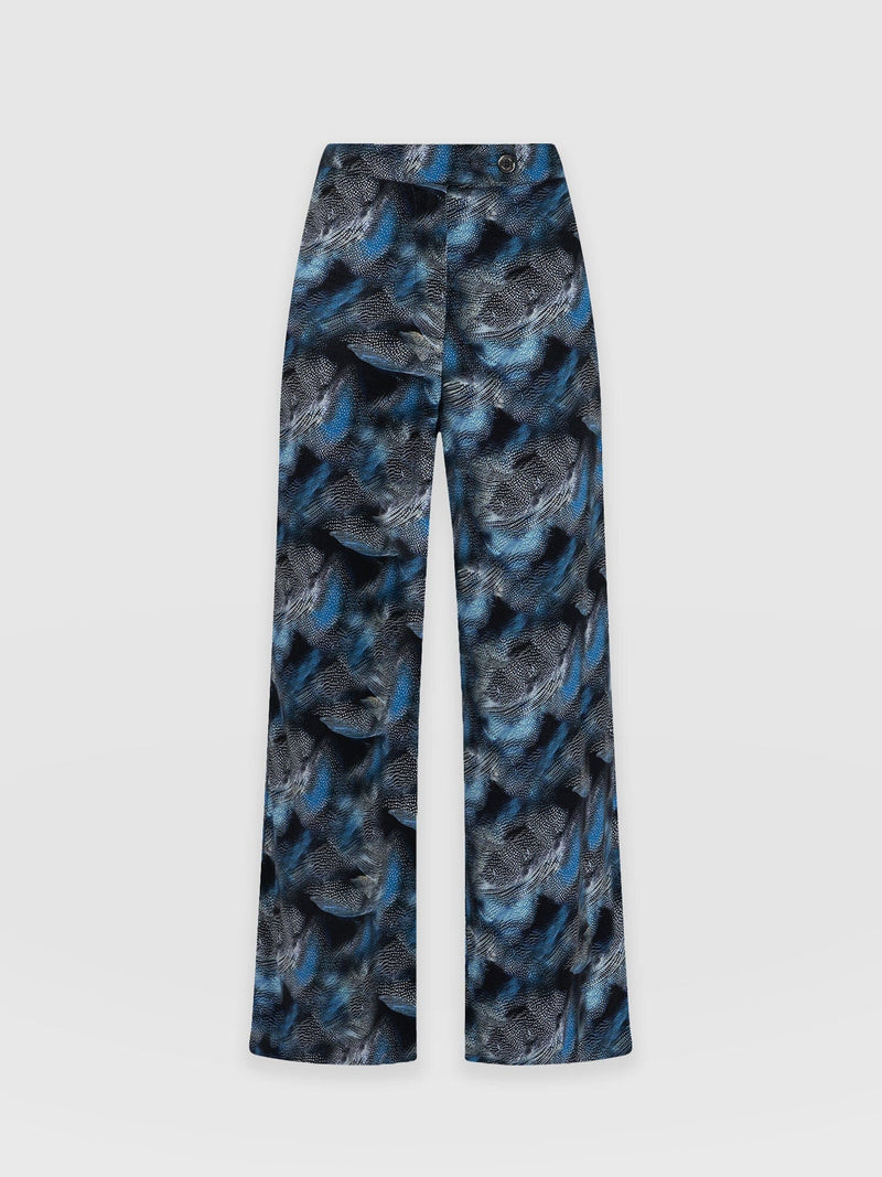 Carson Pant Blue Skyfall - Women's Trousers | Saint + Sofia® EU