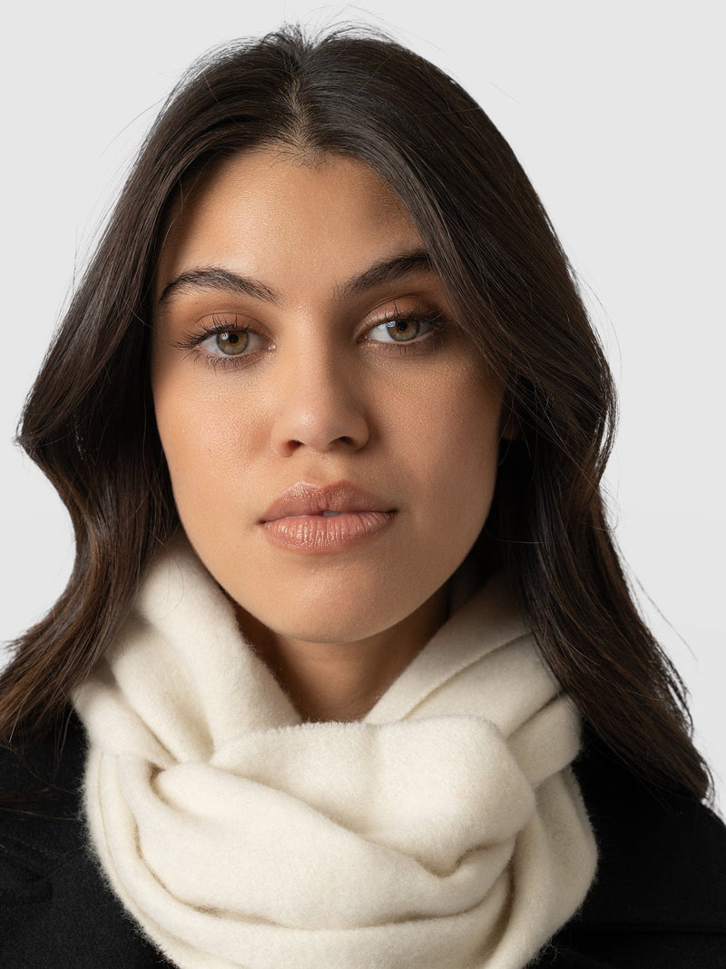 Cashmere Scarf Cream - Women's Scarves | Saint + Sofia® EU