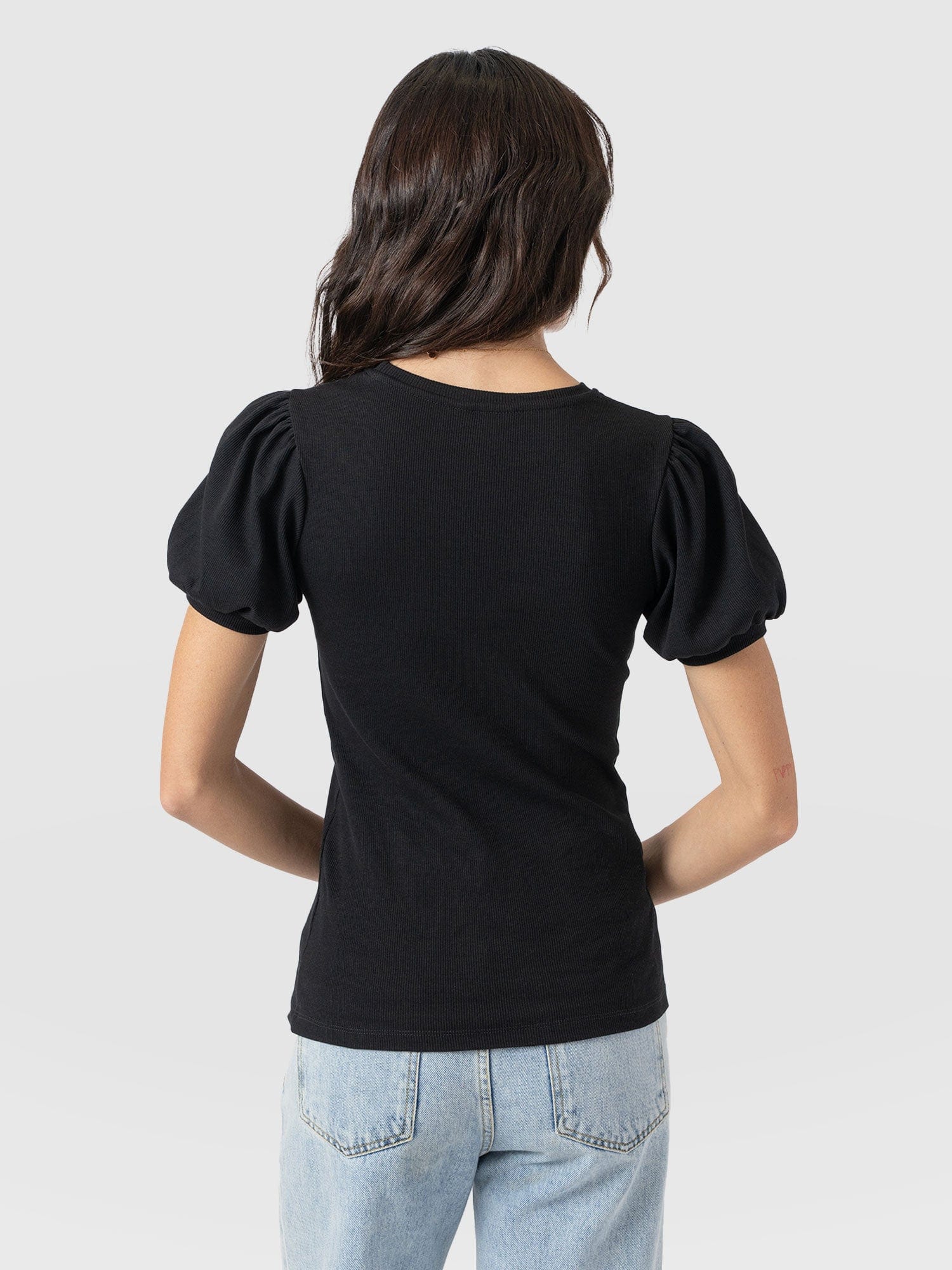 Cavendish Tee Puff Sleeve Black - Women's T-Shirts | Saint + Sofia® EU