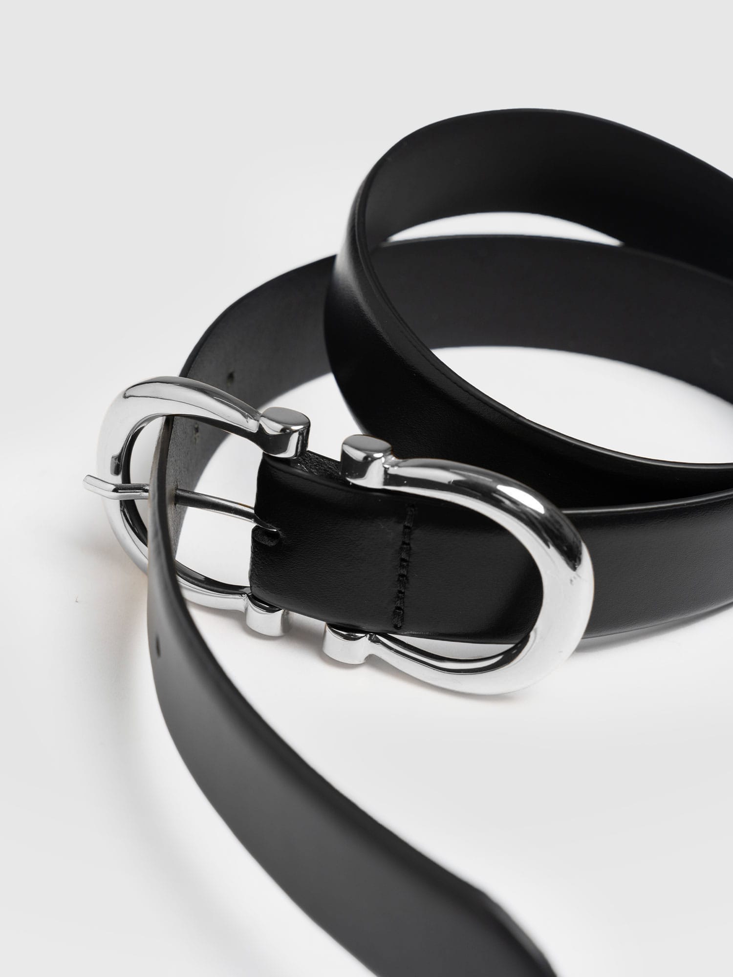 Chelsea Belt - Black/Silver - Women's Accessories | Saint + Sofia® EU