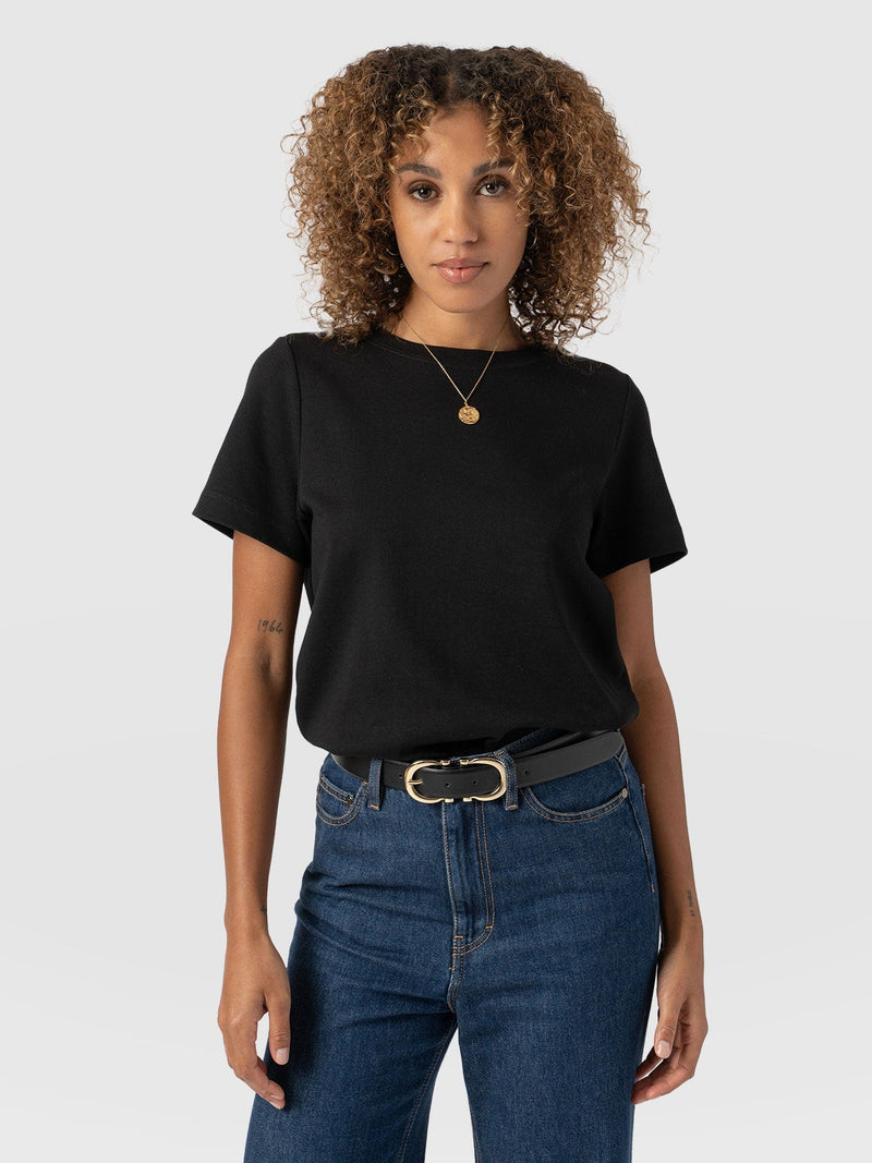 Chelsea Crew Neck Tee Black - Women's T-Shirts | Saint + Sofia® EU