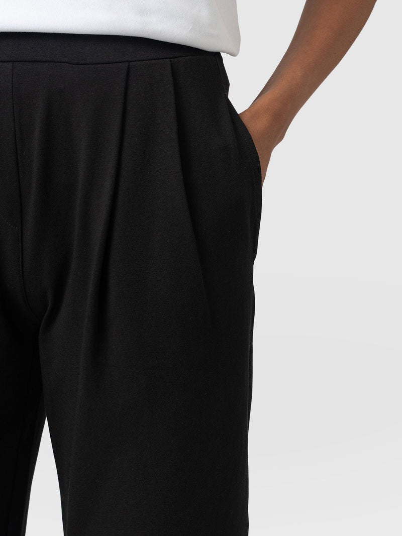 City Culotte Black - Women's Culottes | Saint + Sofia® EU