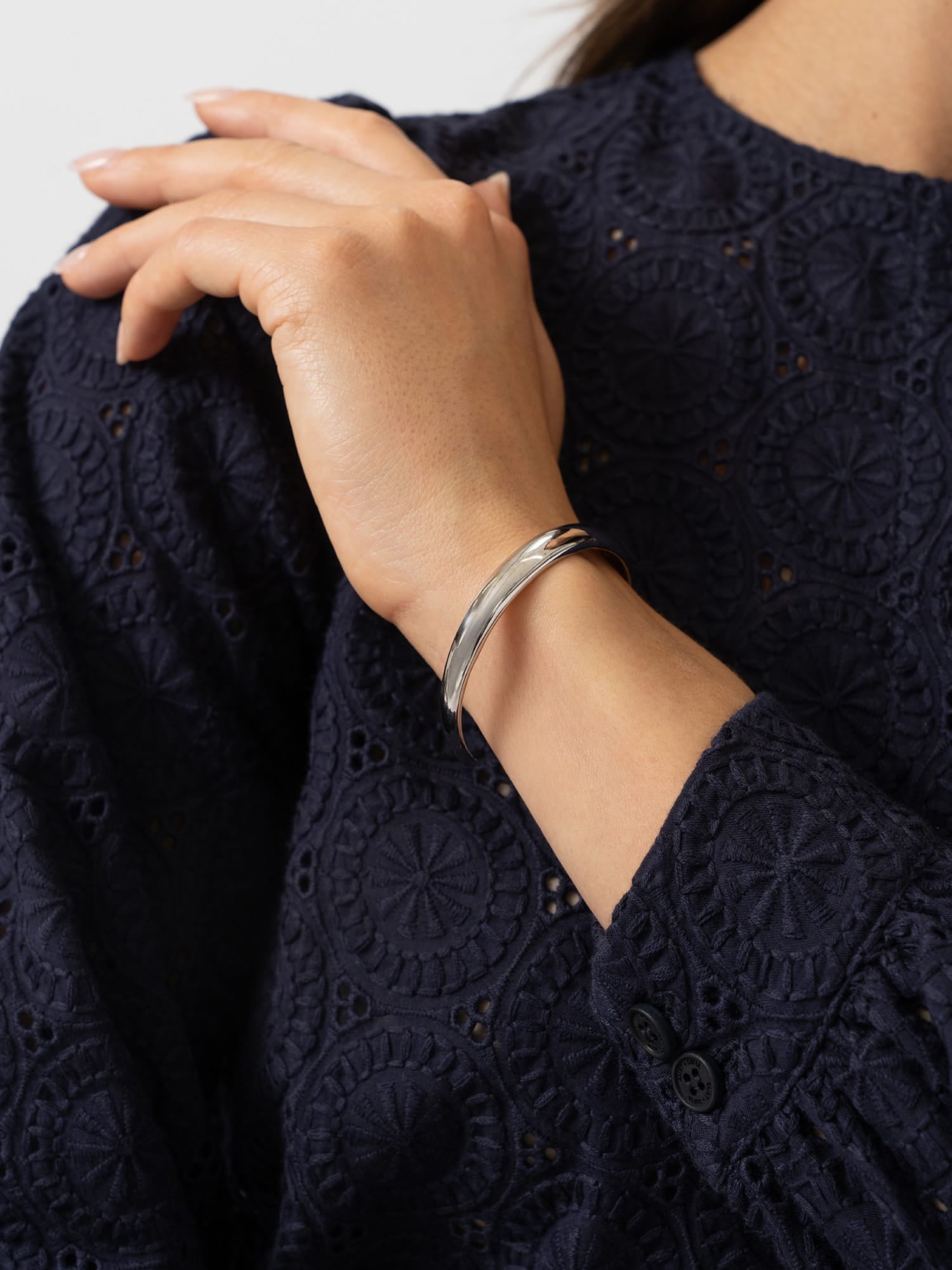 Classic Bangle - Silver - Women's Jewellers | Saint and Sofia® EU