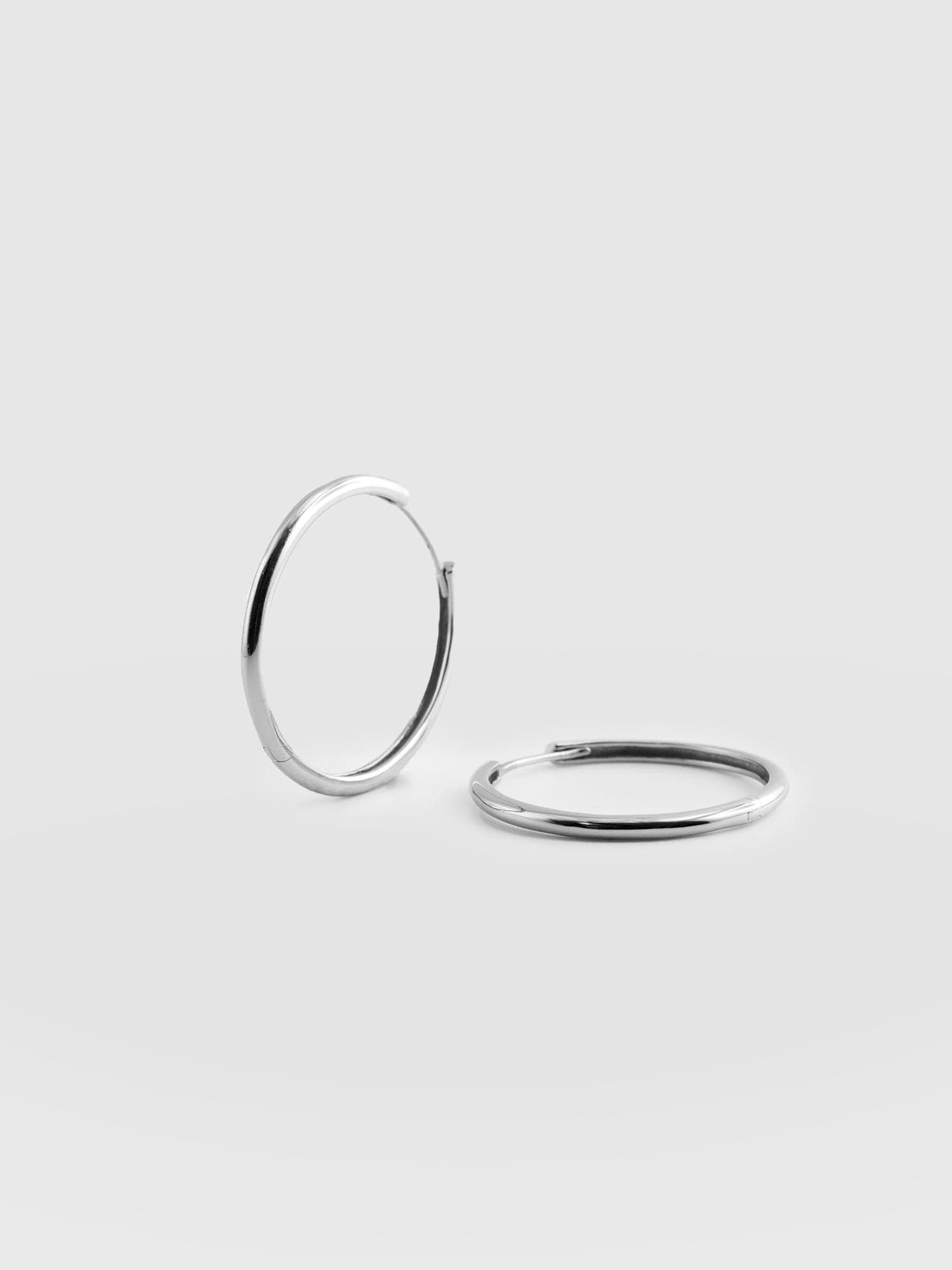 Classic Hoop Earrings Silver - Women's Jewellery | Saint + Sofia® EU