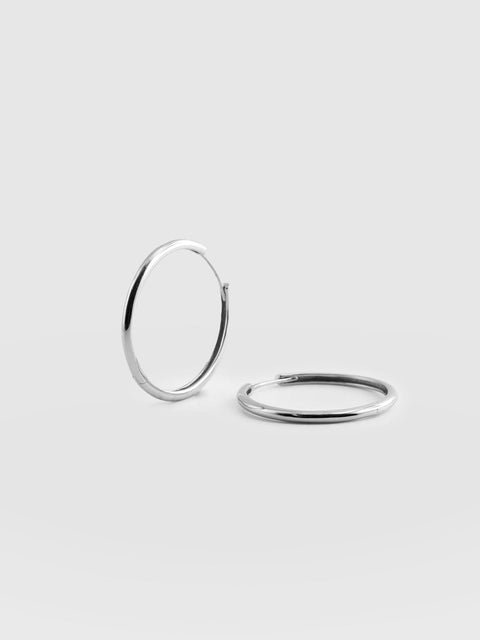 Classic Hoop Earrings Silver - Women's Jewellery | Saint + Sofia® EU