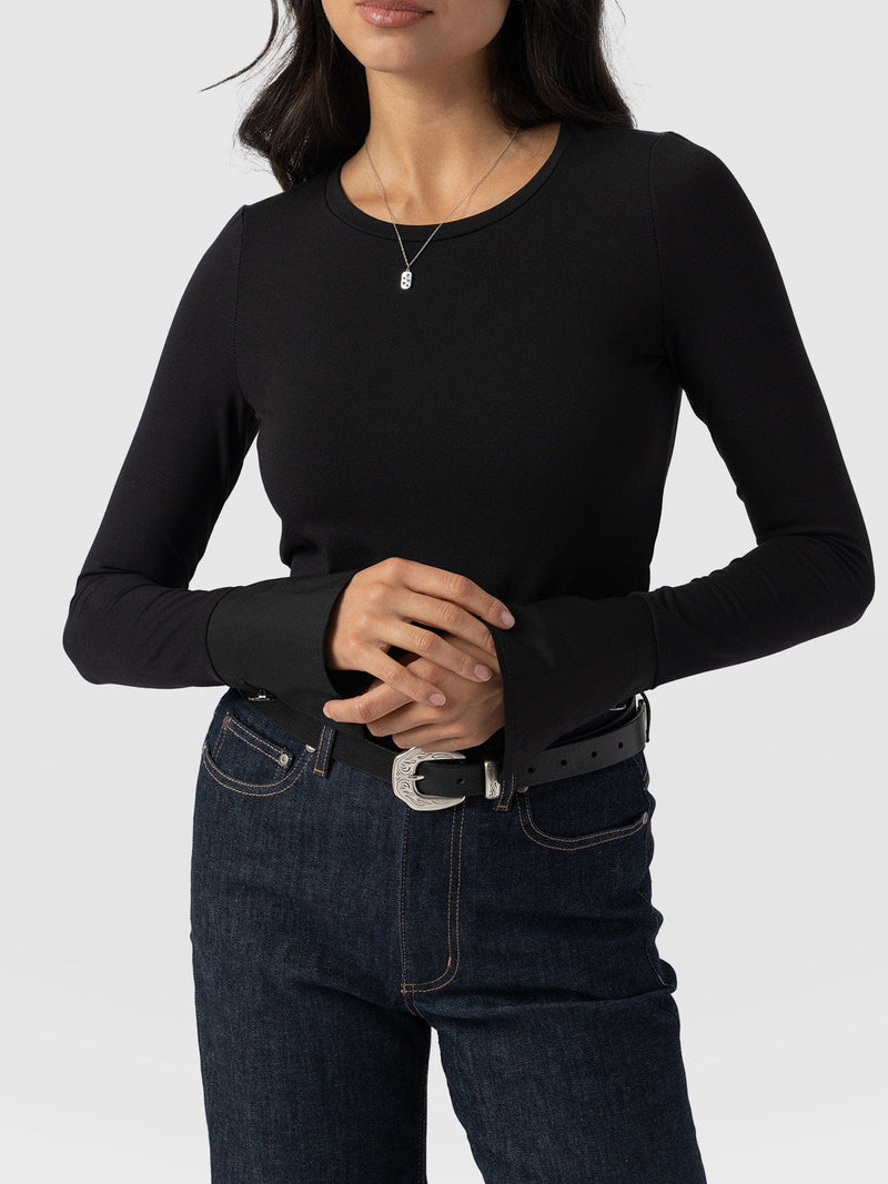 Connie Cuff Tee Black - Women's Tops | Saint + Sofia® EU