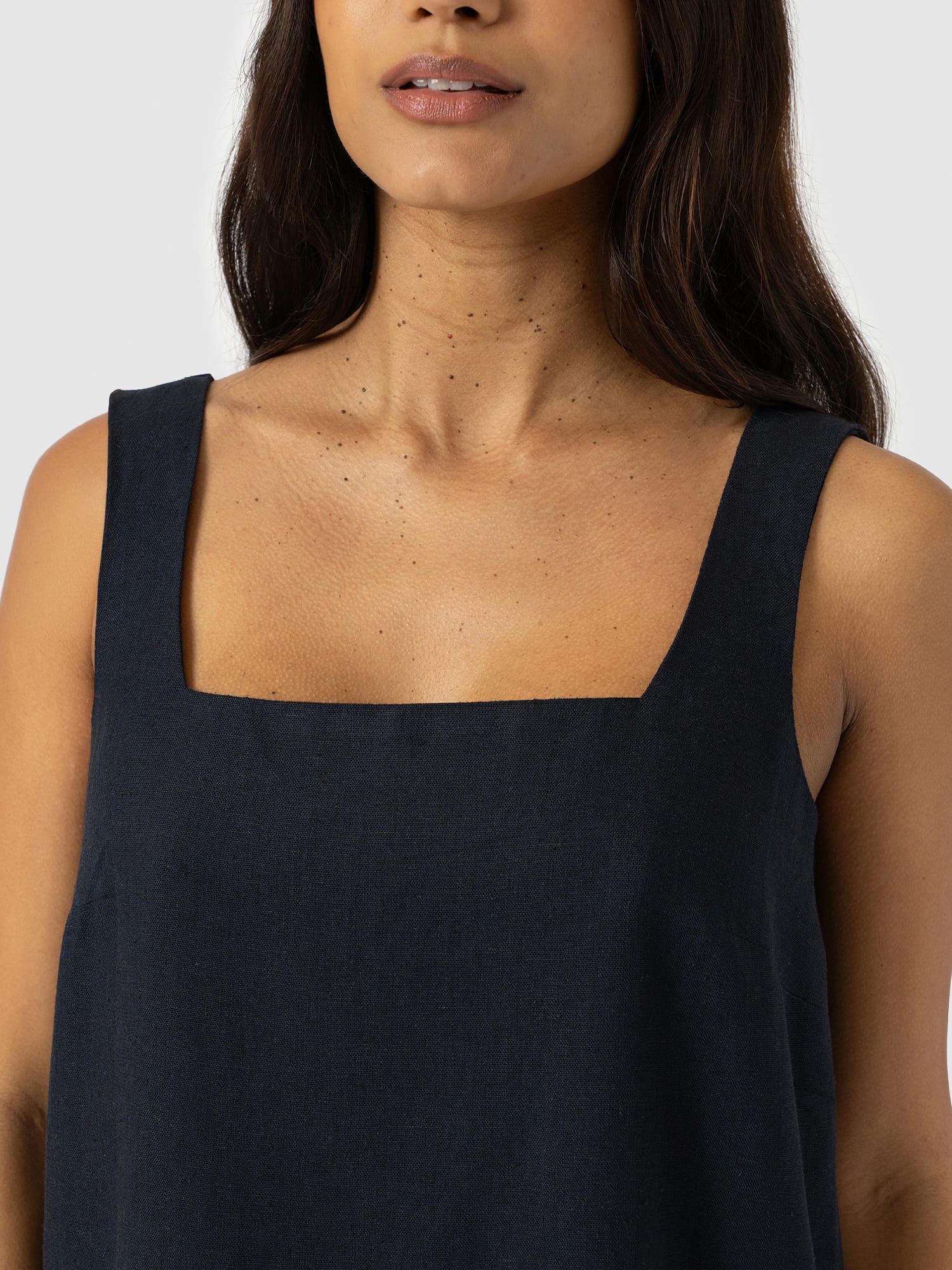 Corinne Linen Cami Dress - Navy - Women's Dresses | Saint + Sofia® EU
