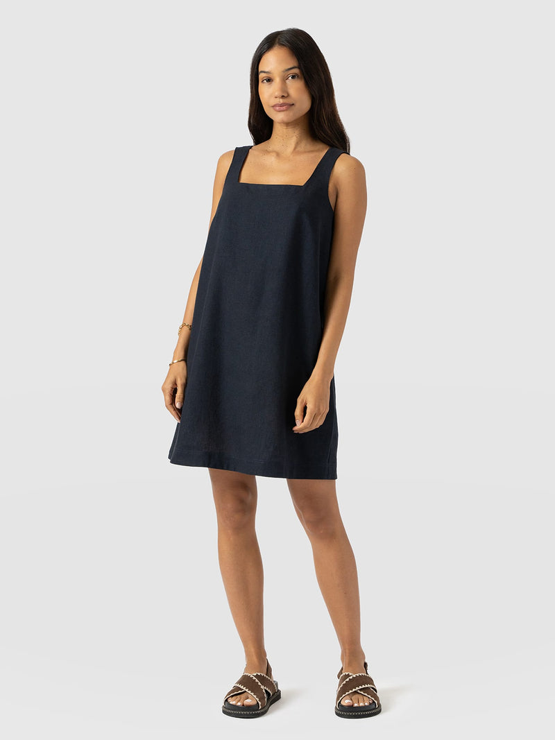 Corinne Linen Cami Dress - Navy - Women's Dresses | Saint + Sofia® EU