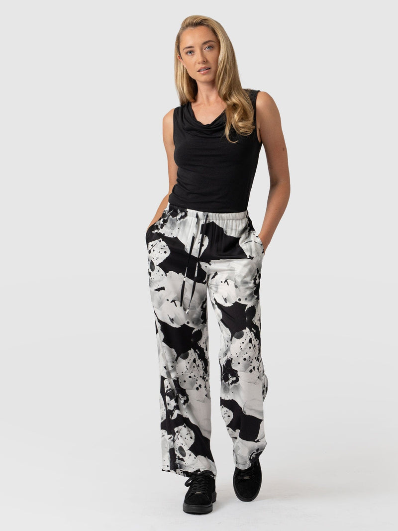 Corinne Pant Abstract Orchid - Women's Trousers | Saint + Sofia® EU