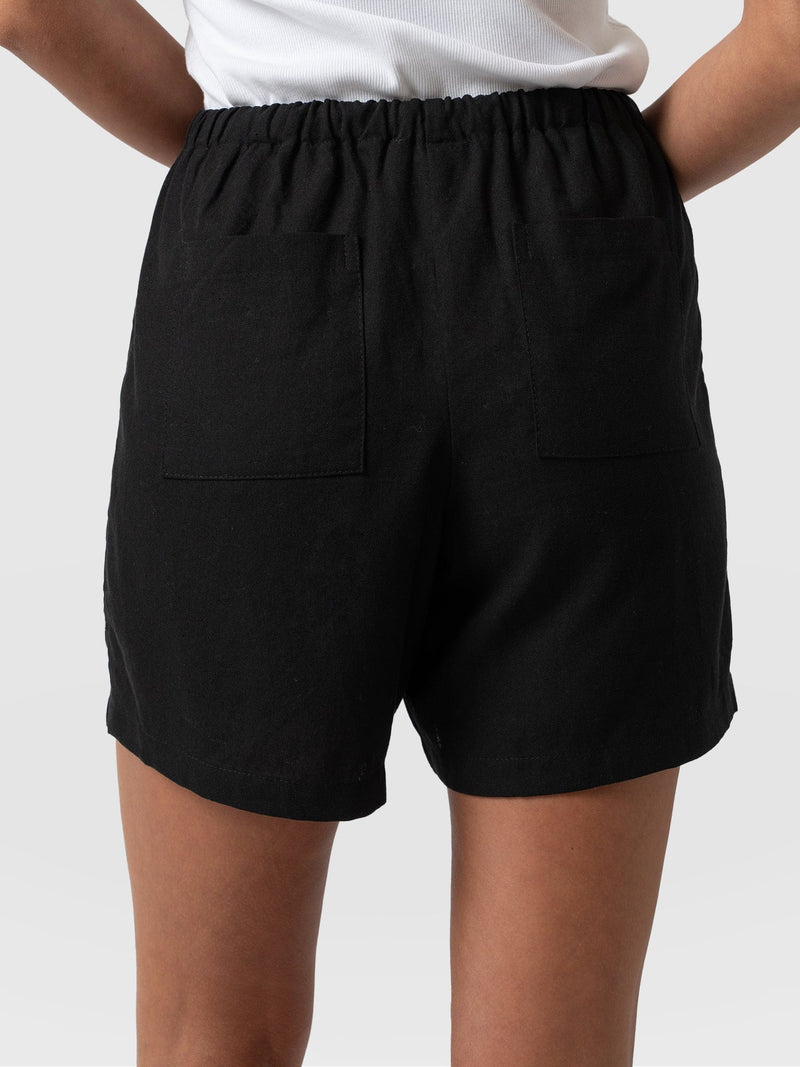 Corinne Short Black - Women's Shorts | Saint + Sofia® EU