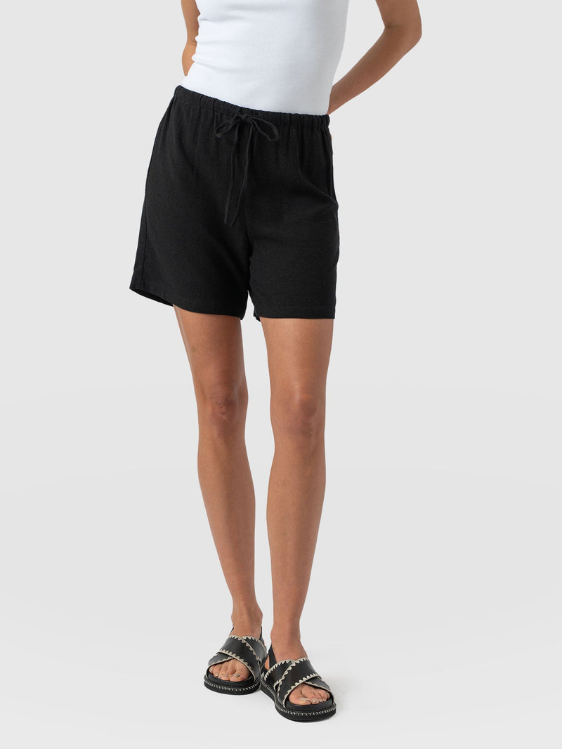 Corinne Short Black - Women's Shorts | Saint + Sofia® EU