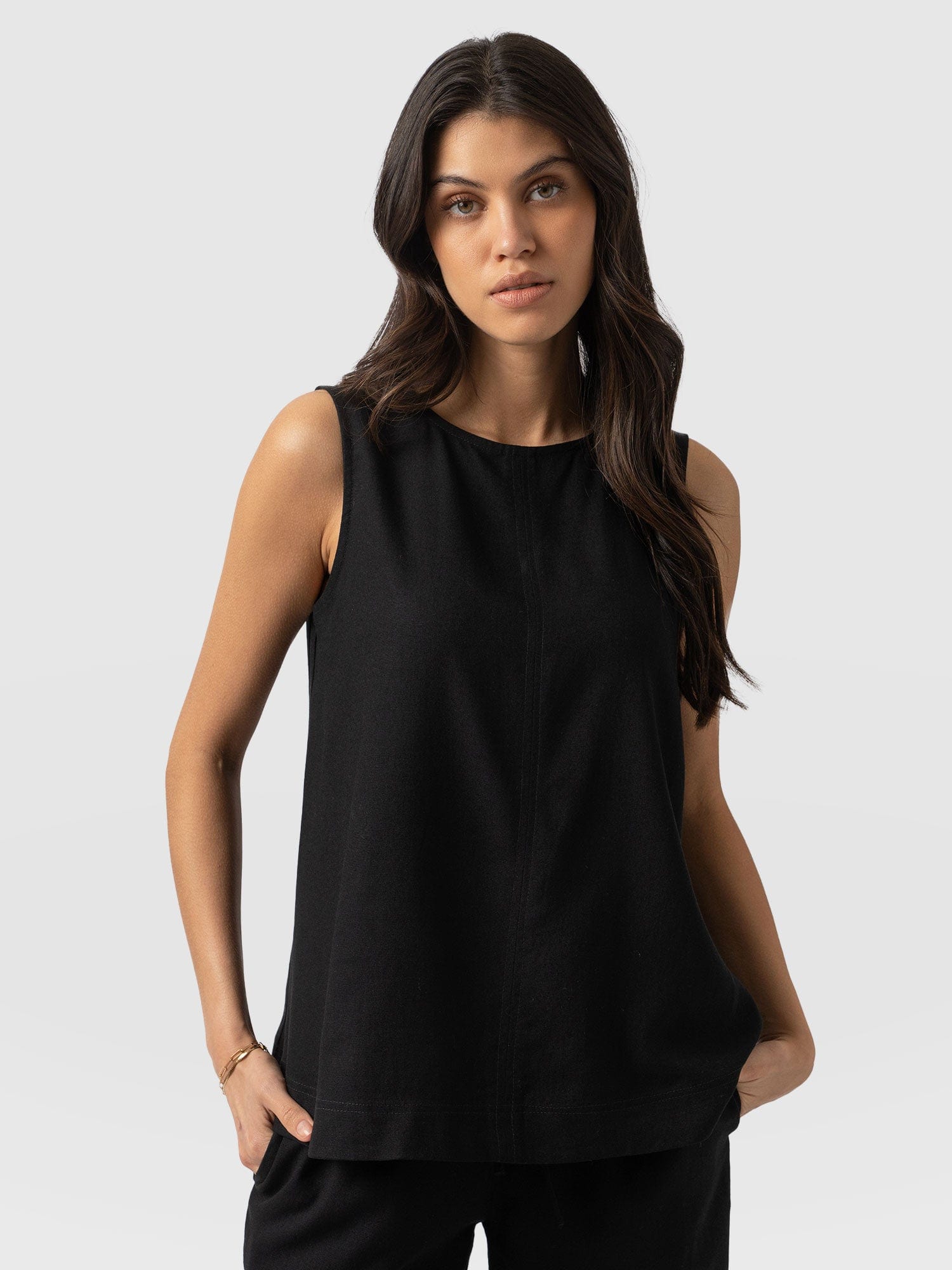 Corinne Tunic Black - Women's Tops | Saint + Sofia® EU