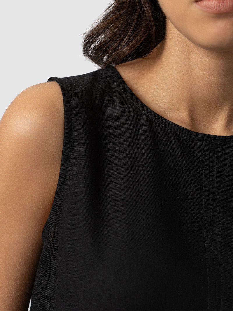 Corinne Tunic Black - Women's Tops | Saint + Sofia® EU