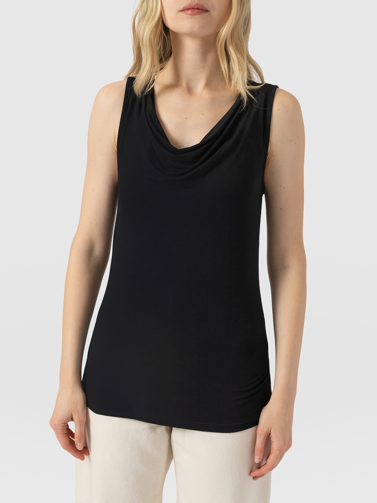 Cowl Neck Cami Black - Women's T-Shirts | Saint and Sofia® EU