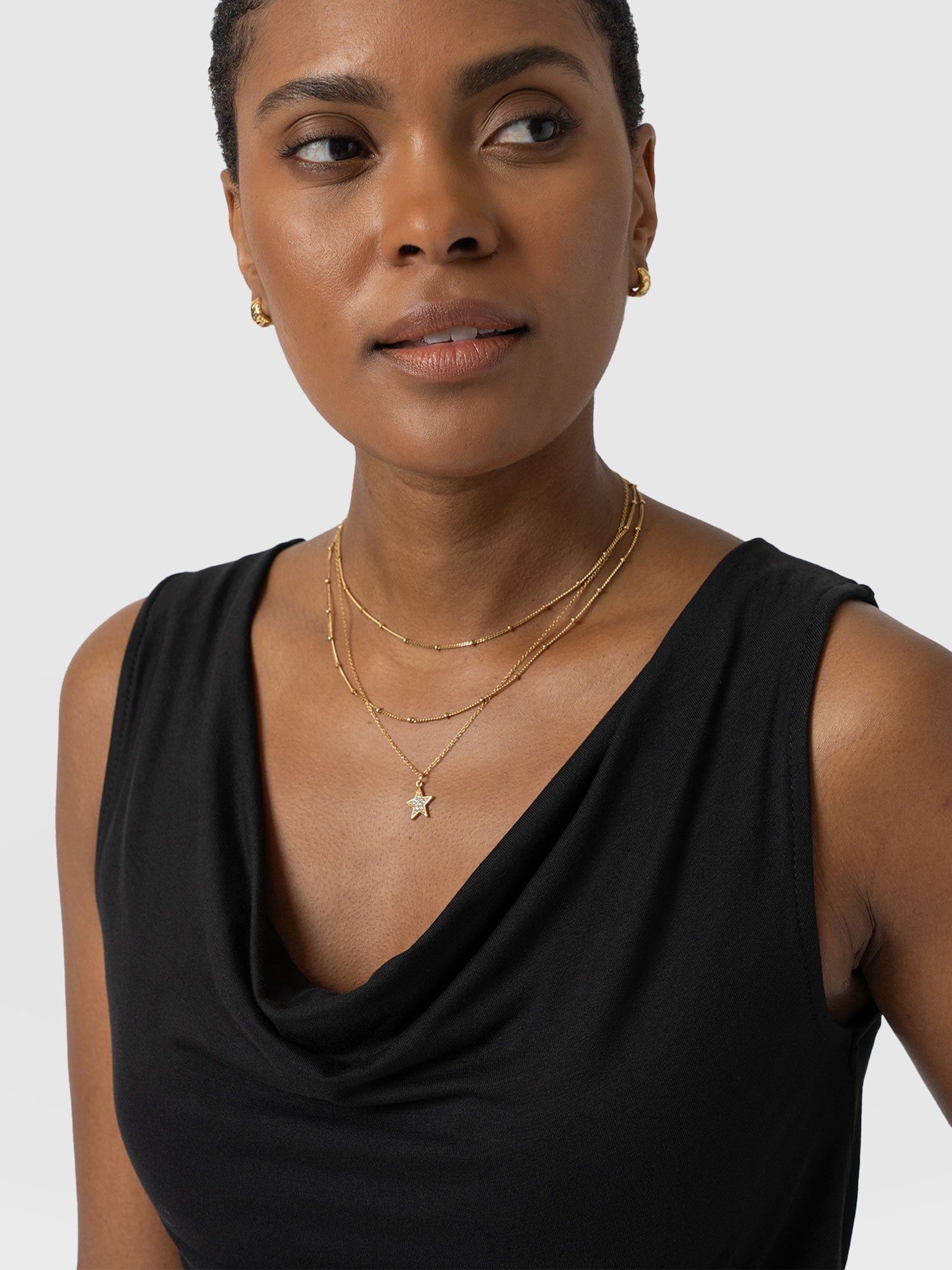 Cowl Neck Cami Black - Women's T-Shirts | Saint + Sofia® EU