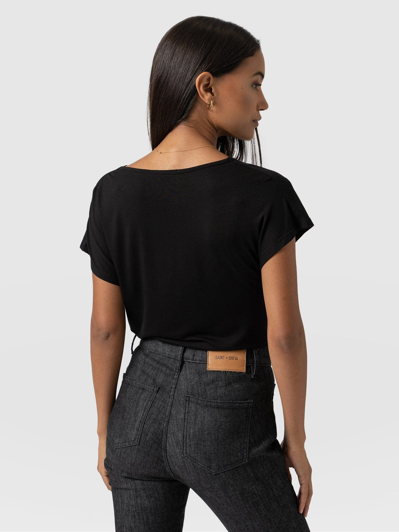 Cowl Neck Tee Black - Women's T-Shirts | Saint + Sofia® EU