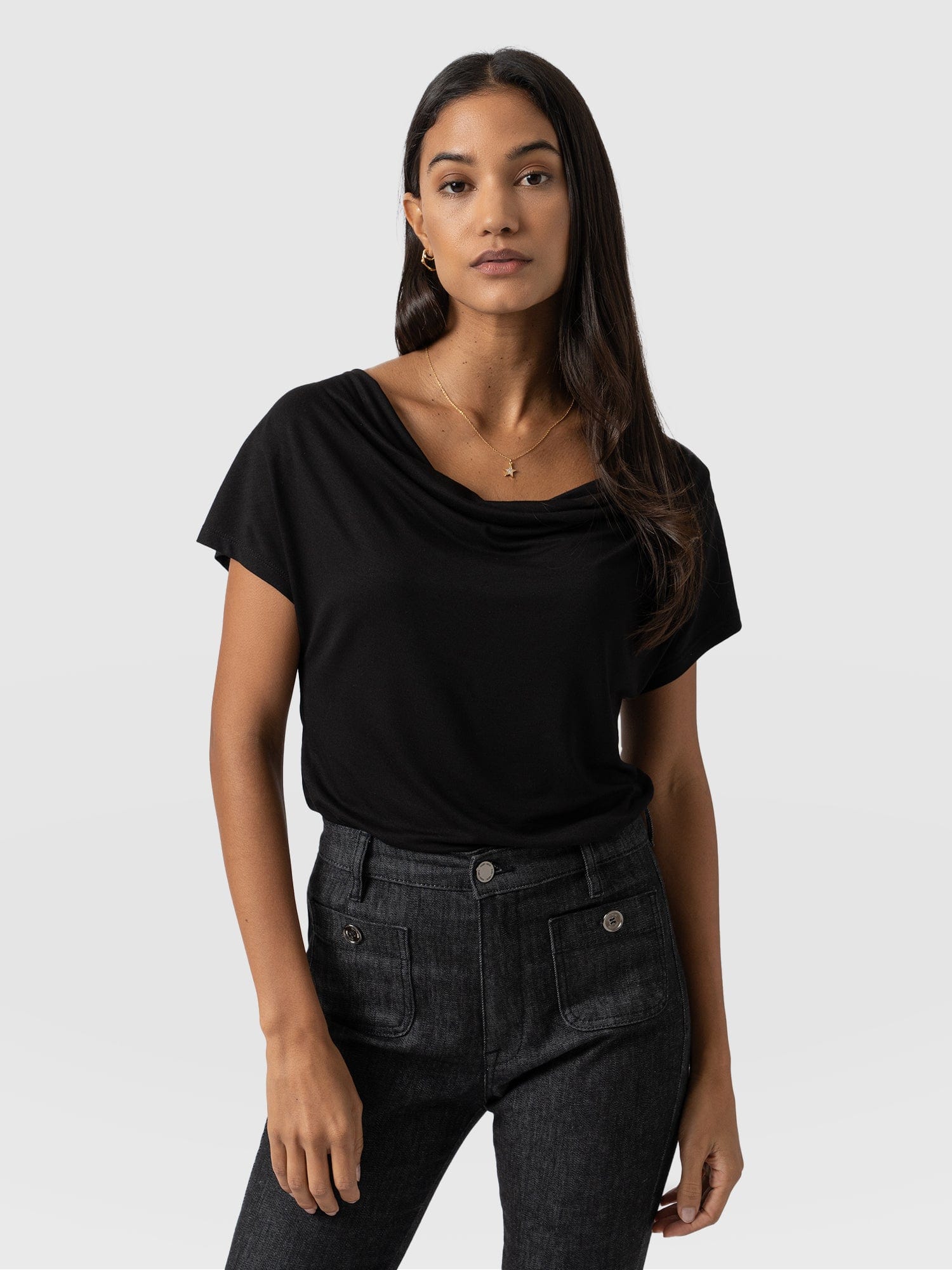 Cowl Neck Tee Black - Women's T-Shirts | Saint + Sofia® EU