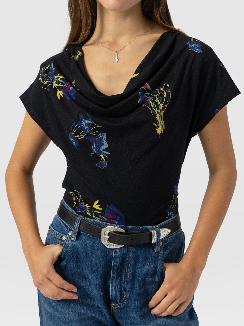 Cowl Neck Tee Blue Lily Gardens - Women's T-Shirts | Saint + Sofia® EU