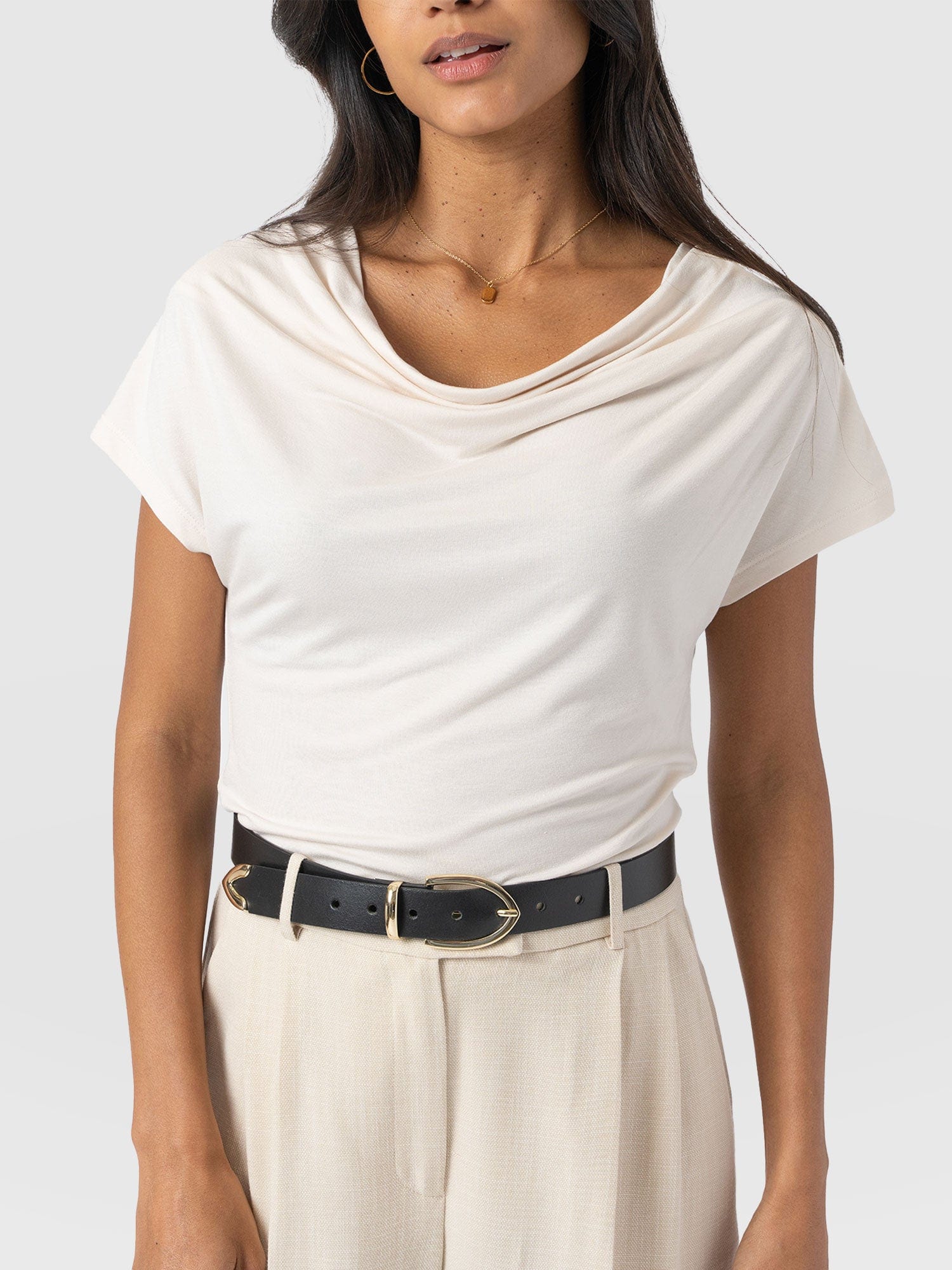 Cowl Neck Tee Cream - Women's T-Shirts | Saint + Sofia® EU