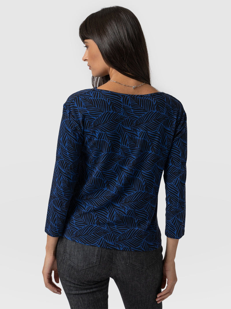 Cowl Neck Tee Long Sleeve Blue Leaf - Women's T-Shirts | Saint + Sofia® EU