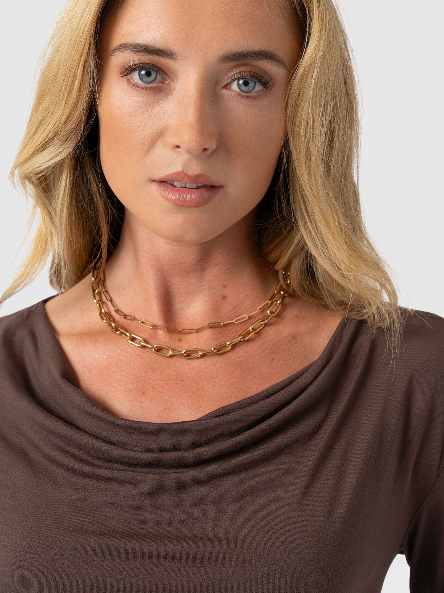 Cowl Neck Tee Long Sleeve - Maroon - Women's T-shirts | Saint + Sofia® EU