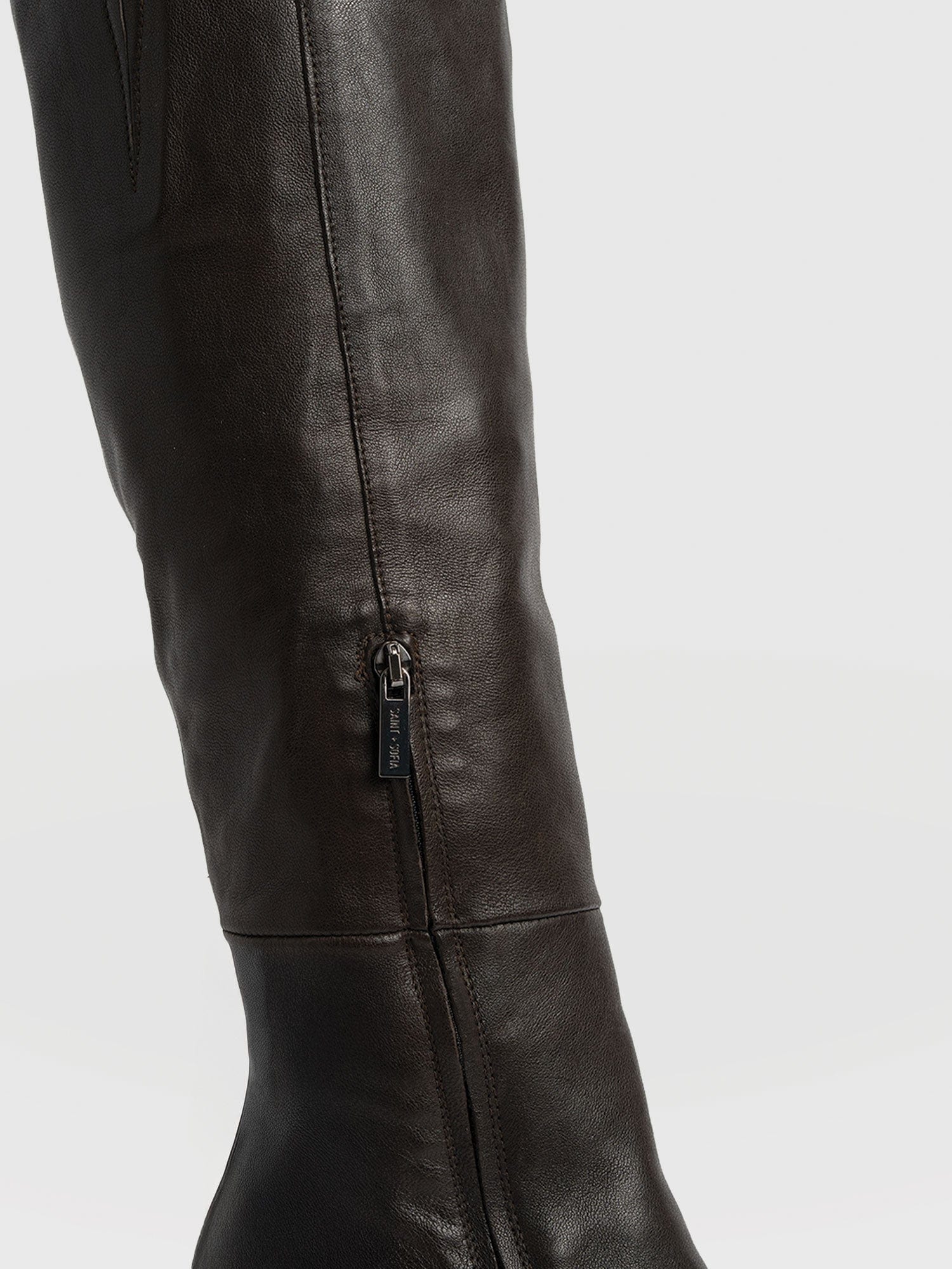 Dallas Knee High Boot - Chocolate - Women's Shoes | Saint + Sofia® EU