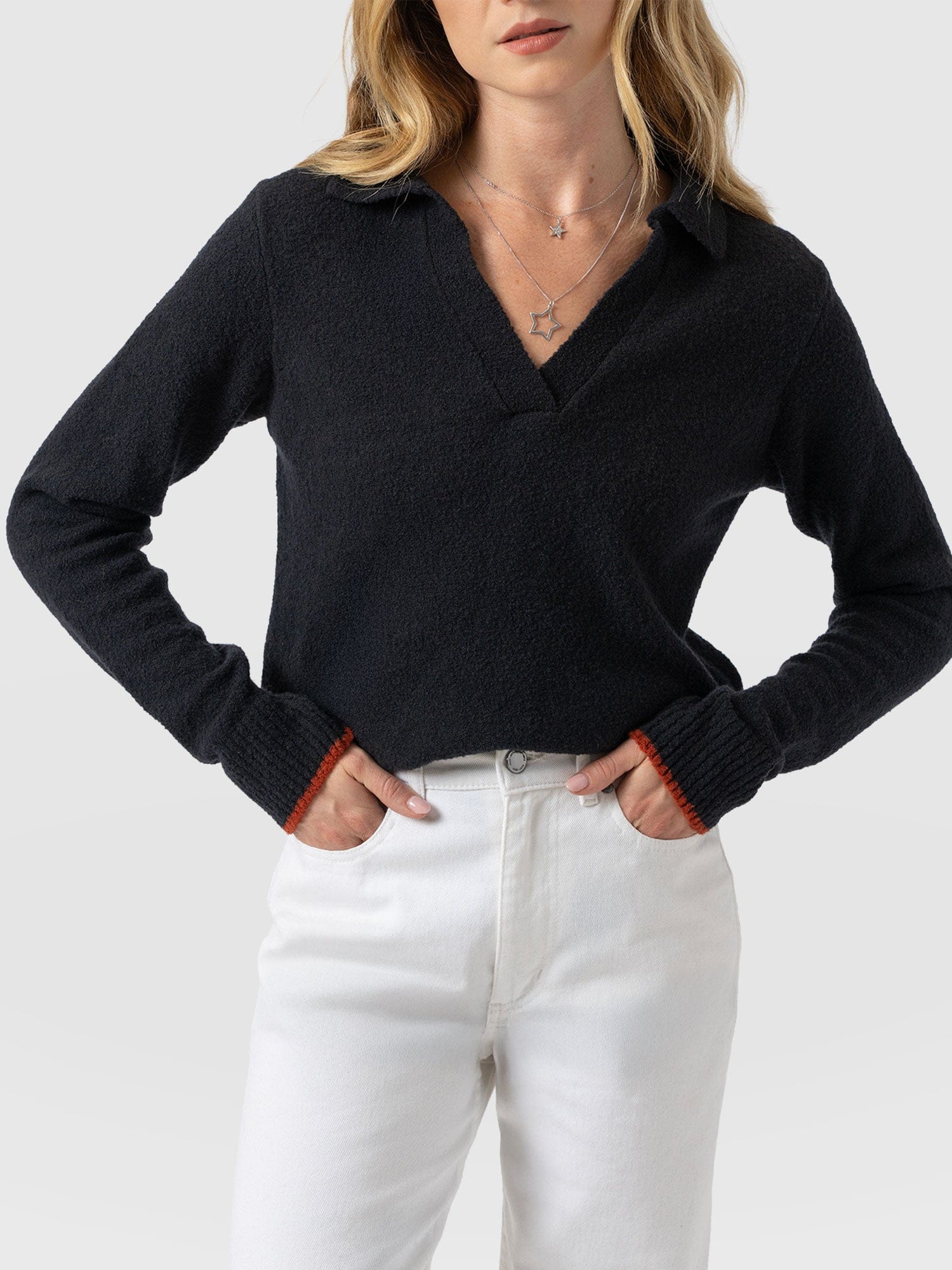 Delphi Polo Knit - Black - Women's T-shirts | Saint + Sofia® EU
