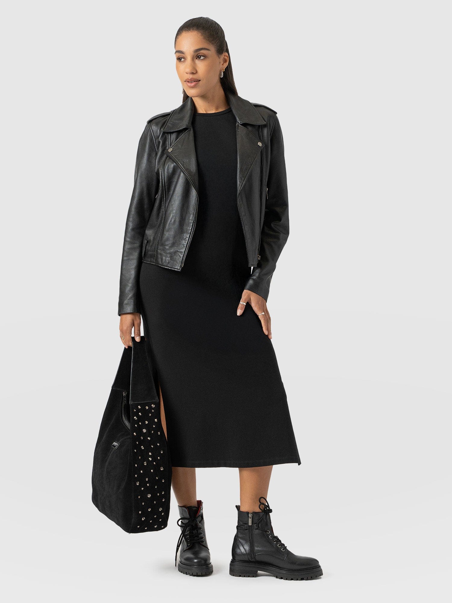 Easy T-Shirt Midi Dress - Black - Women's Dresss | Saint + Sofia® EU