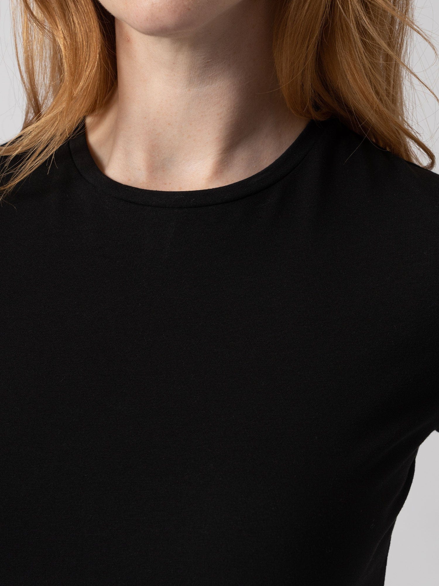 Easy Tee Black - Women's T-Shirts | Saint + Sofia® EU