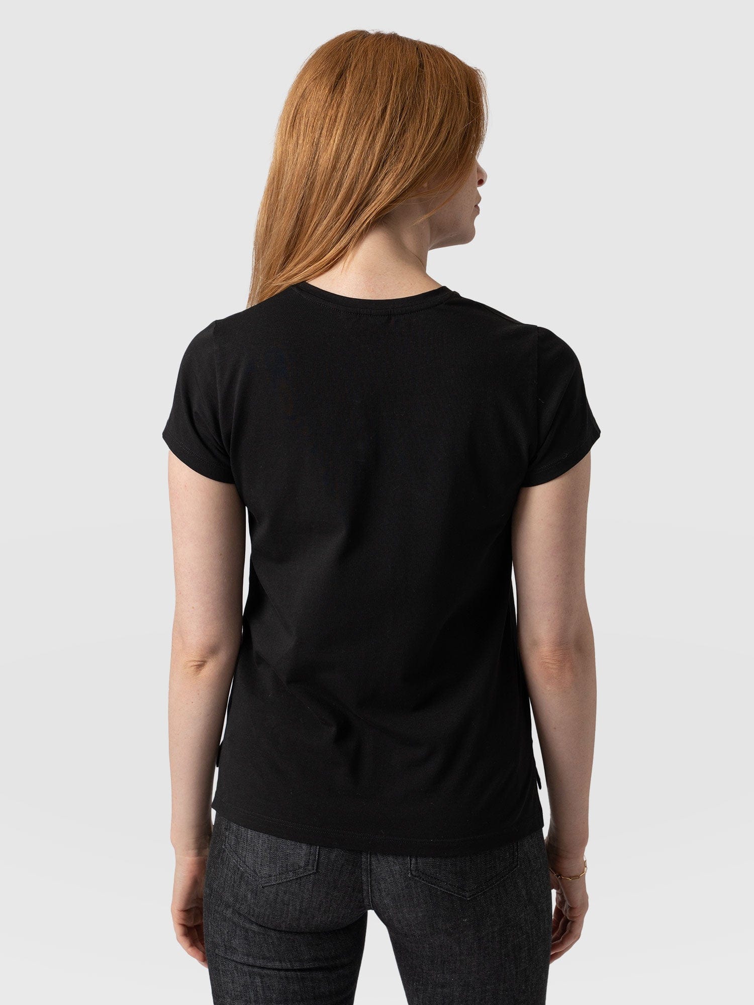 Easy Tee Black - Women's T-Shirts | Saint and Sofia® EU