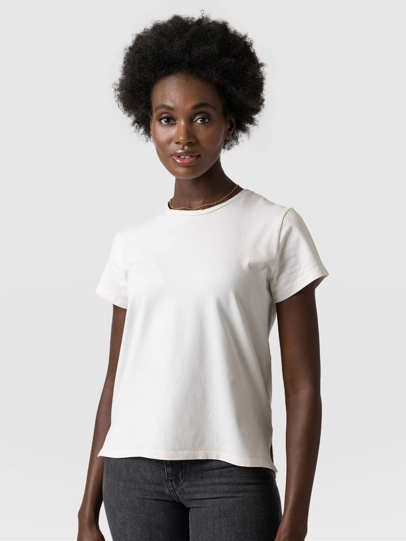 Easy Tee Cream - Women's T-Shirts | Saint + Sofia® EU