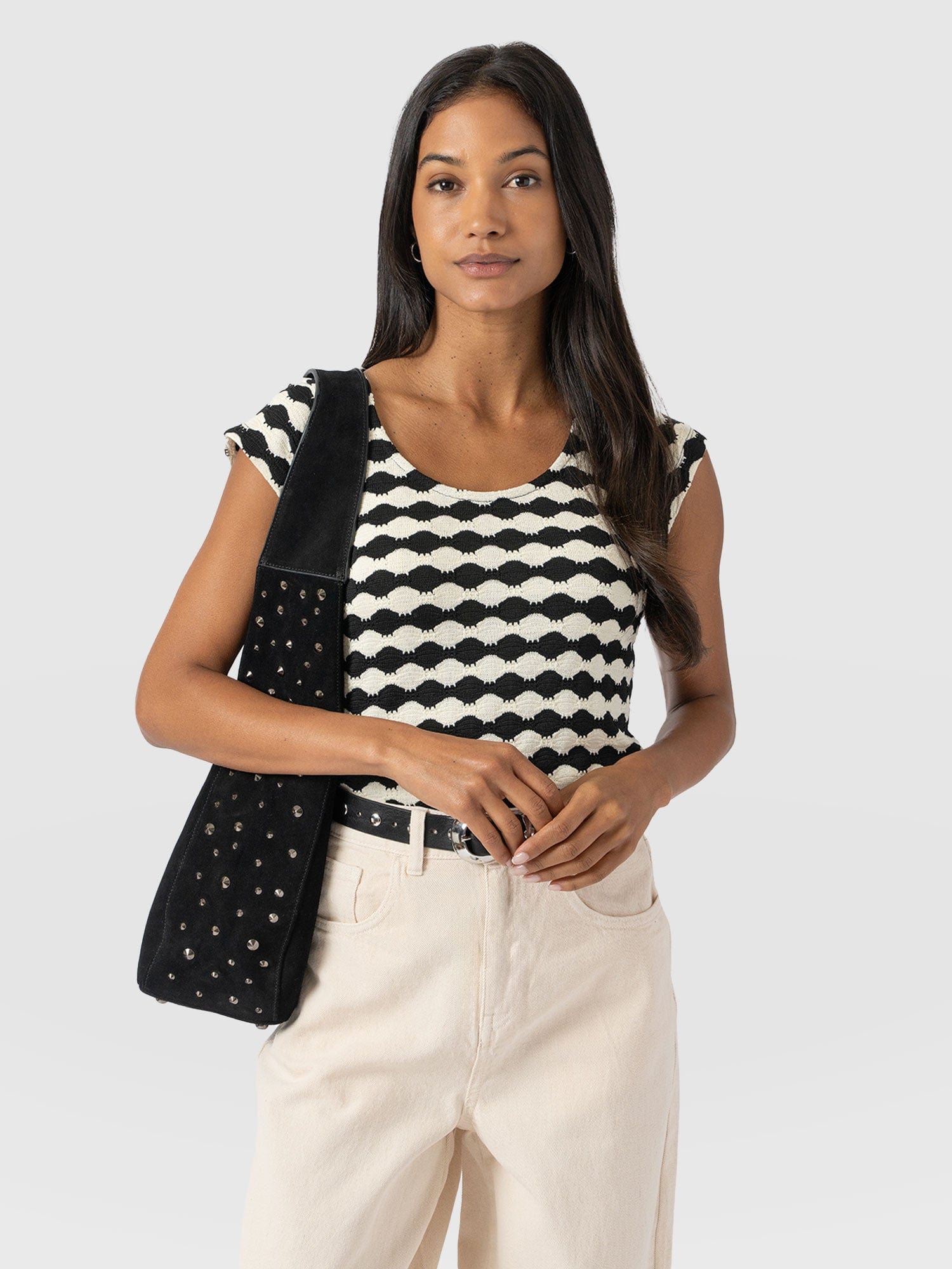 Edna Scoop Neck Tee - Black/Cream - Women's T-Shirts | Saint + Sofia® EU