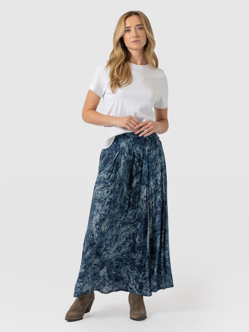 Eliza Pleated Skirt Blue Marble - Women's Skirts | Saint + Sofia® EU