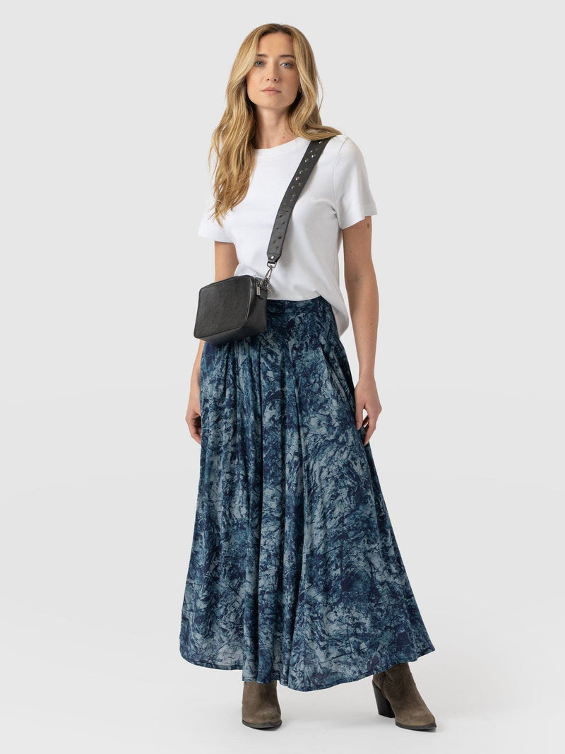 Eliza Pleated Skirt Blue Marble - Women's Skirts | Saint + Sofia® EU