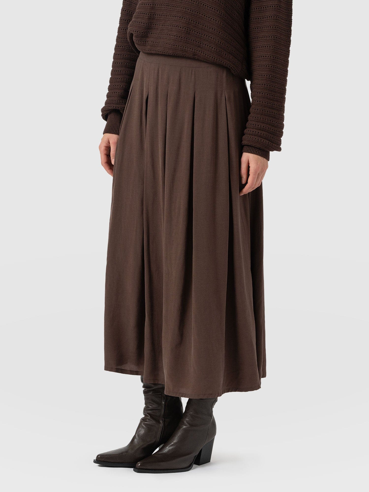 Eliza Pleated Skirt - Brown - Women's Skirts | Saint + Sofia® EU