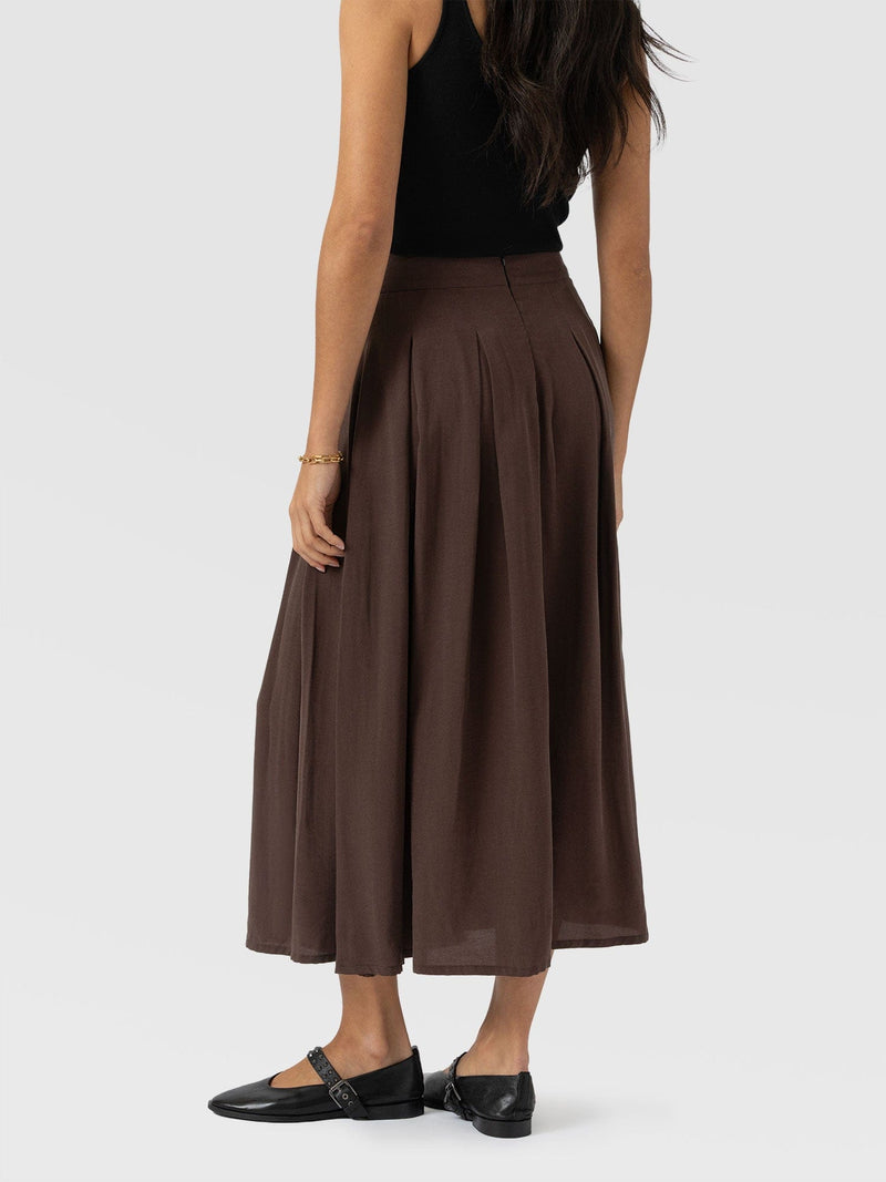 Eliza Pleated Skirt - Brown - Women's Skirts | Saint and Sofia® EU