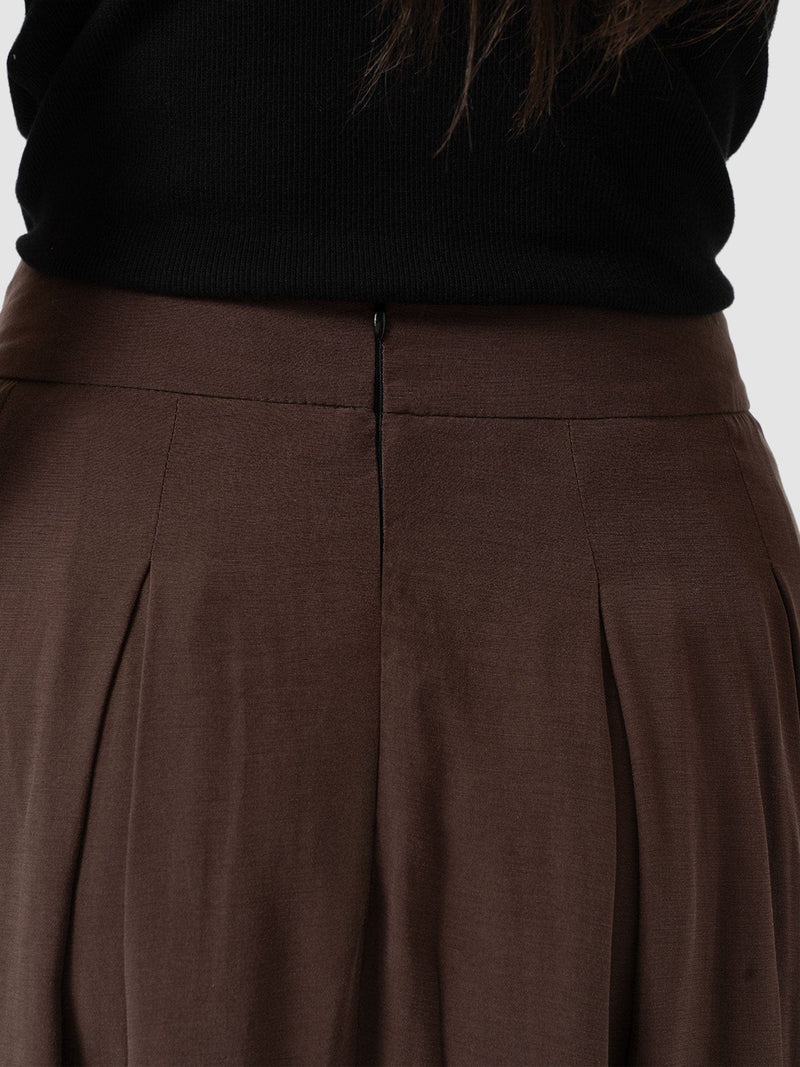 Eliza Pleated Skirt - Brown - Women's Skirts | Saint and Sofia® EU
