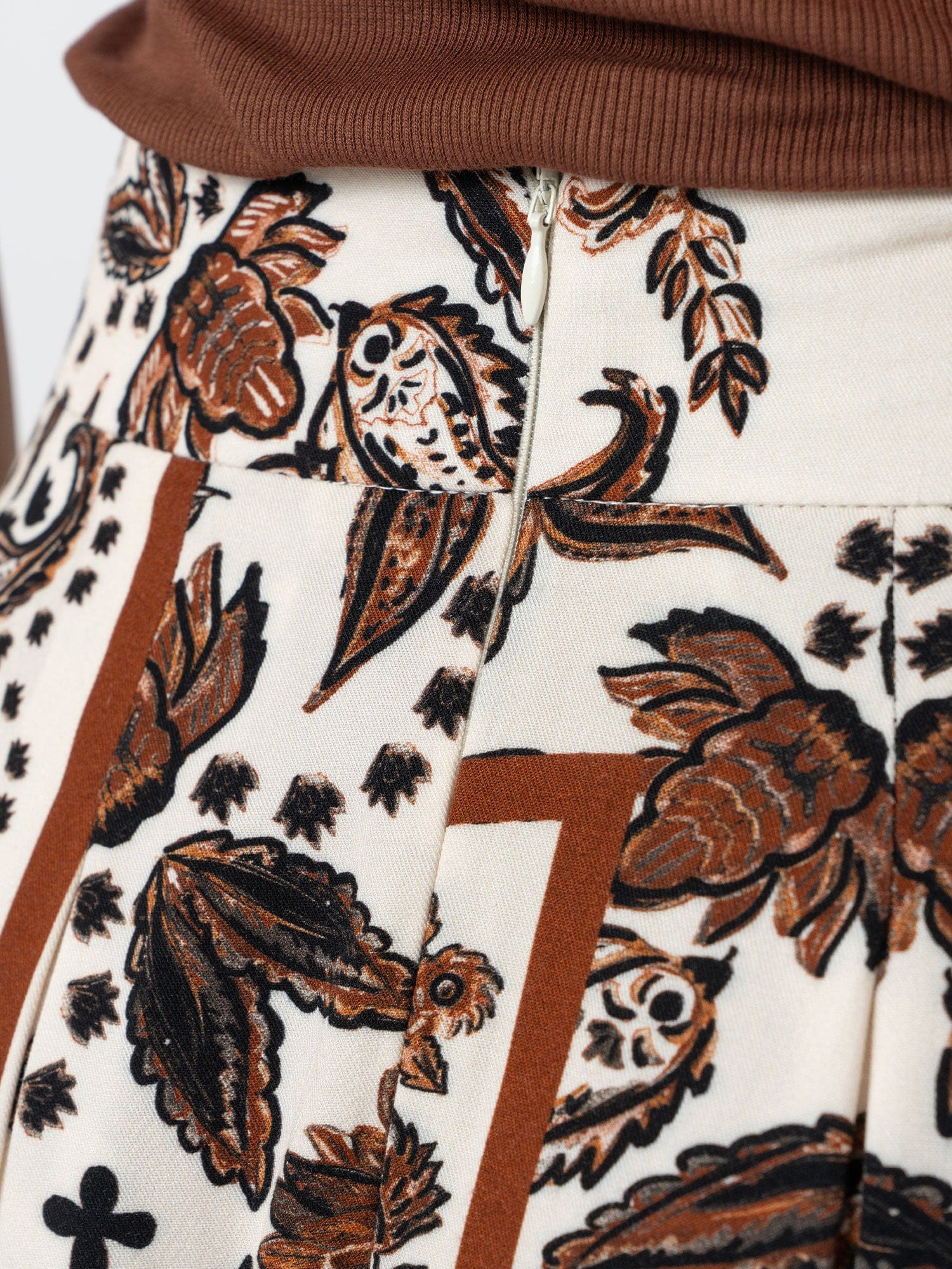 Eliza Pleated Skirt - Cream Paisley - Women's Skirts | Saint + Sofia? EU