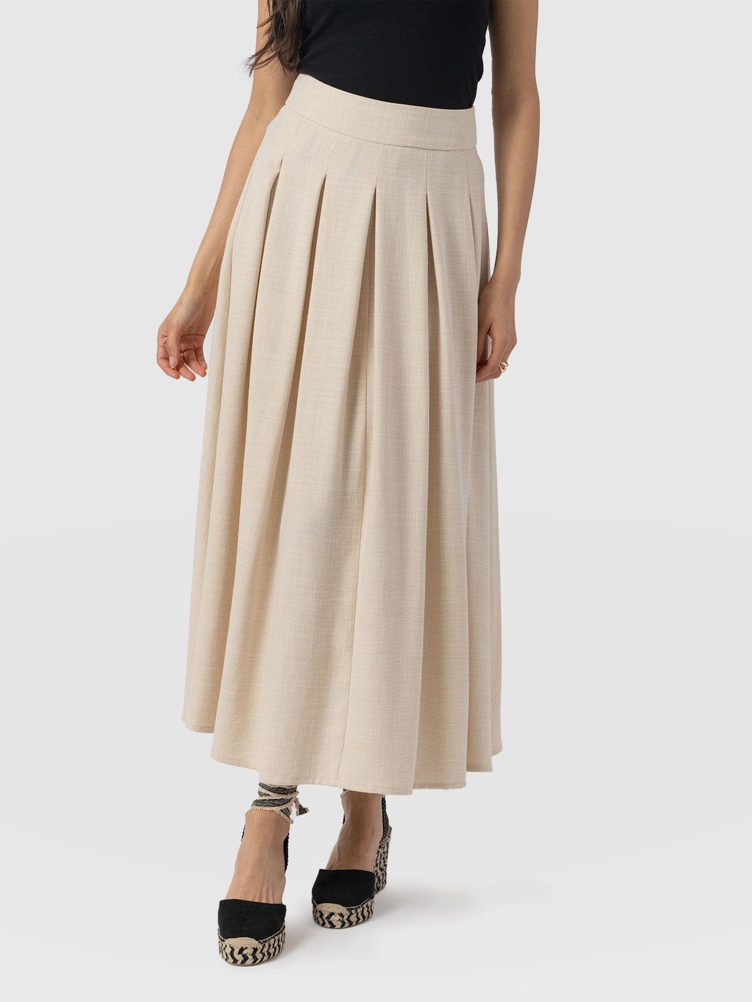 Eliza Pleated Skirt - Cream - Women's Skirts | Saint + Sofia® EU